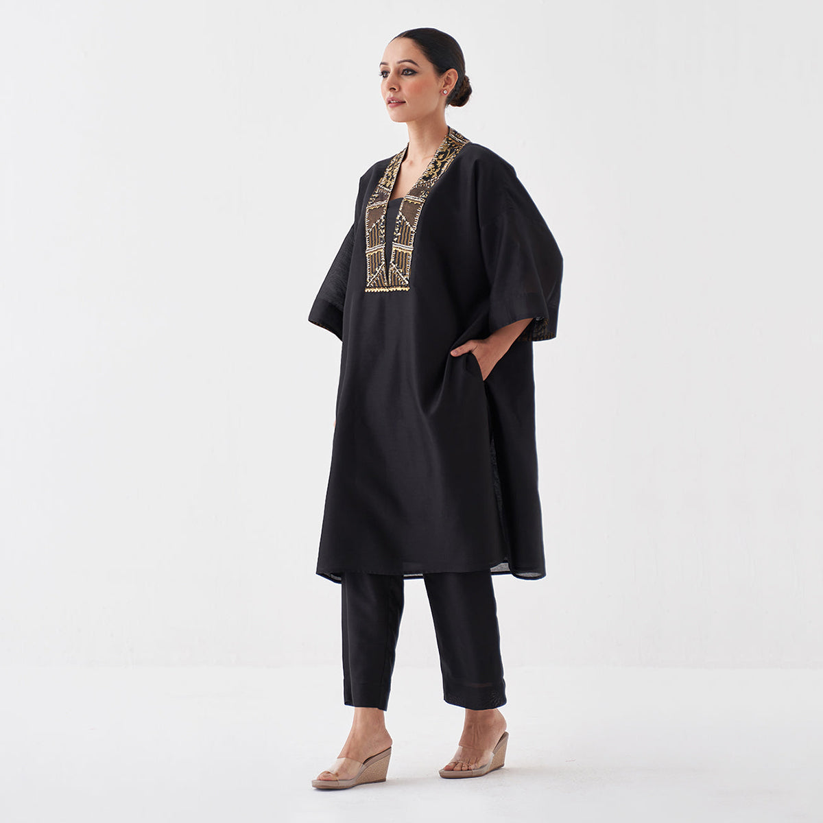 Handwoven Silk Chanderi Ensemble With Woven Banarasi & Handwork | Black