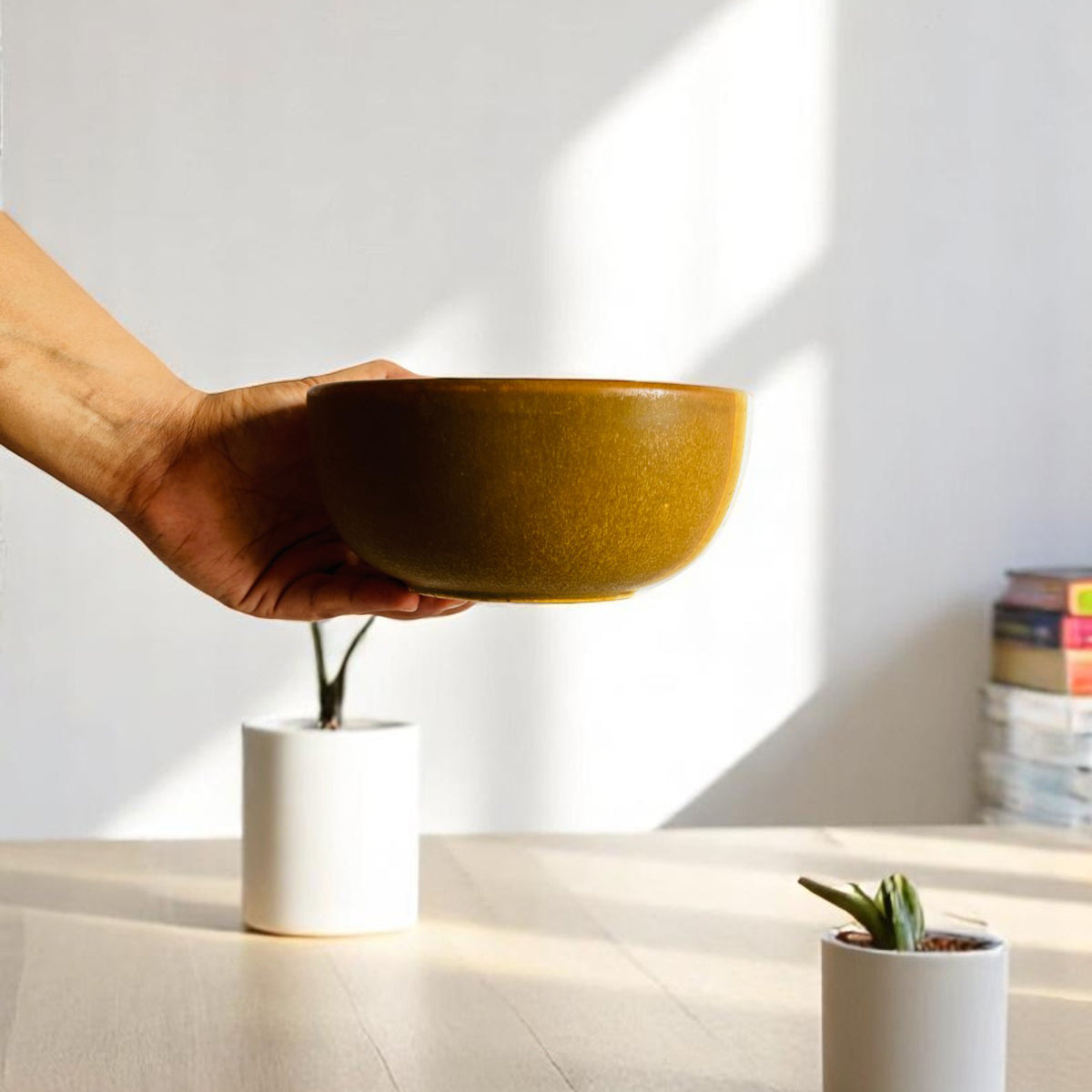 Kiss of the Coast Serving Bowl