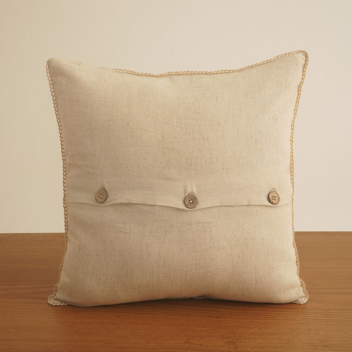 Petal Cushion - Natural