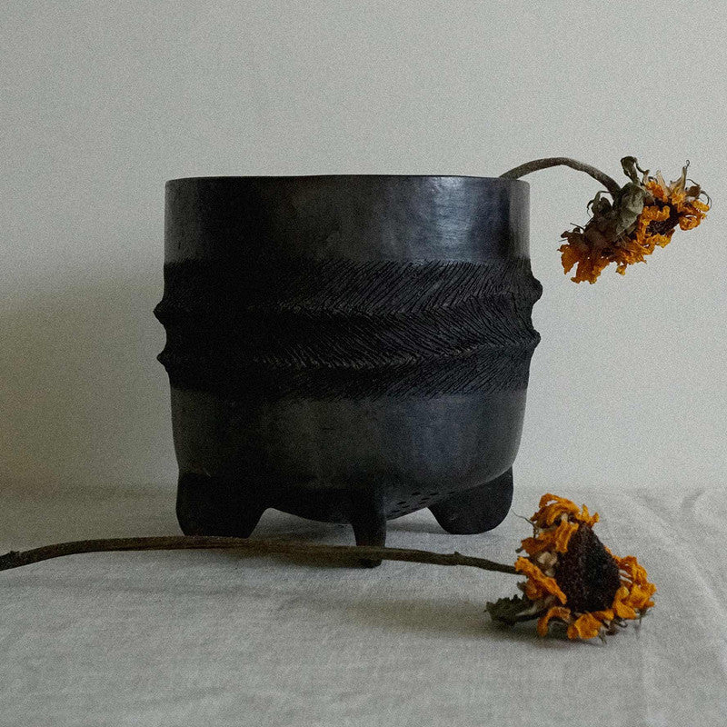 Longpi Planter | Black