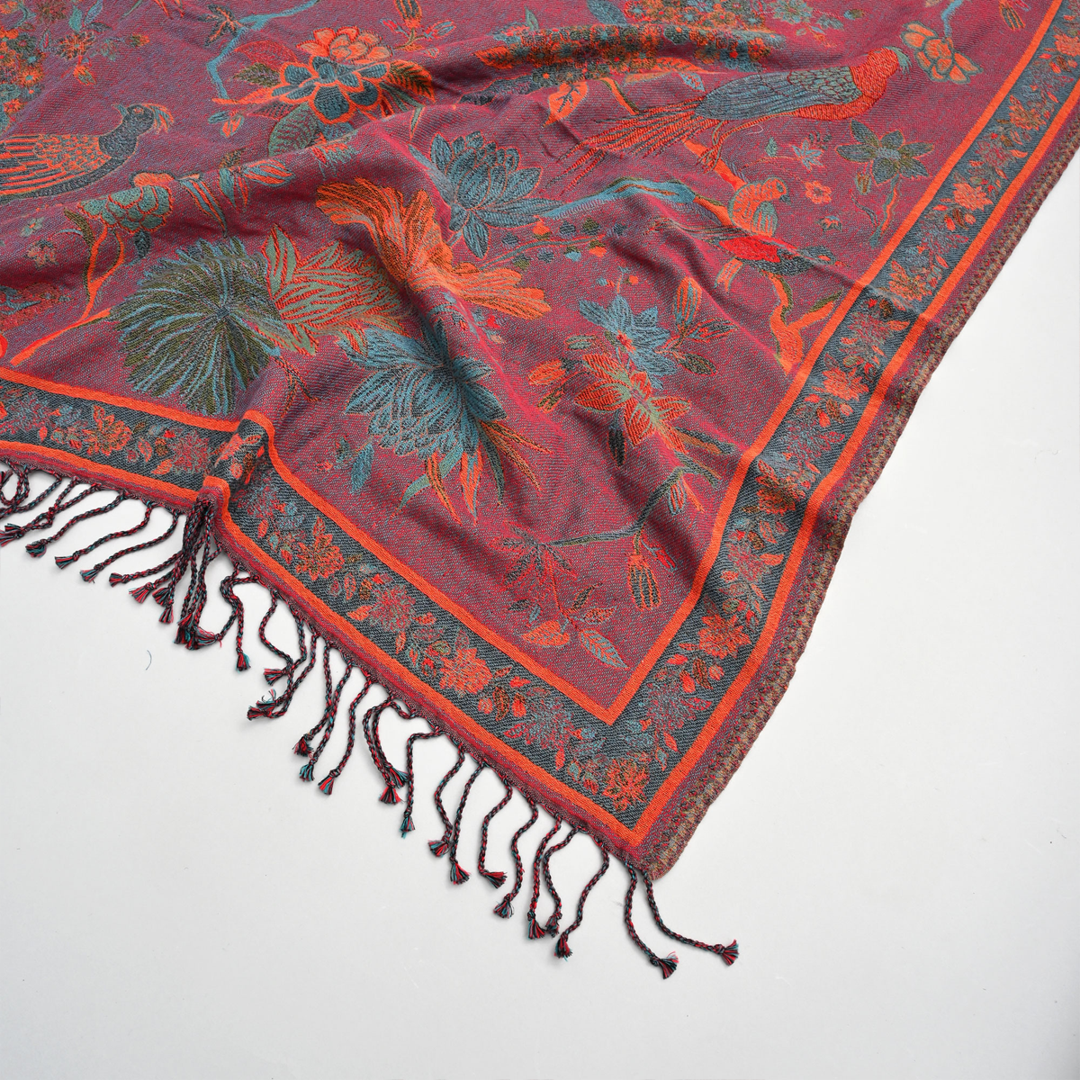 Noir Bloom Throw