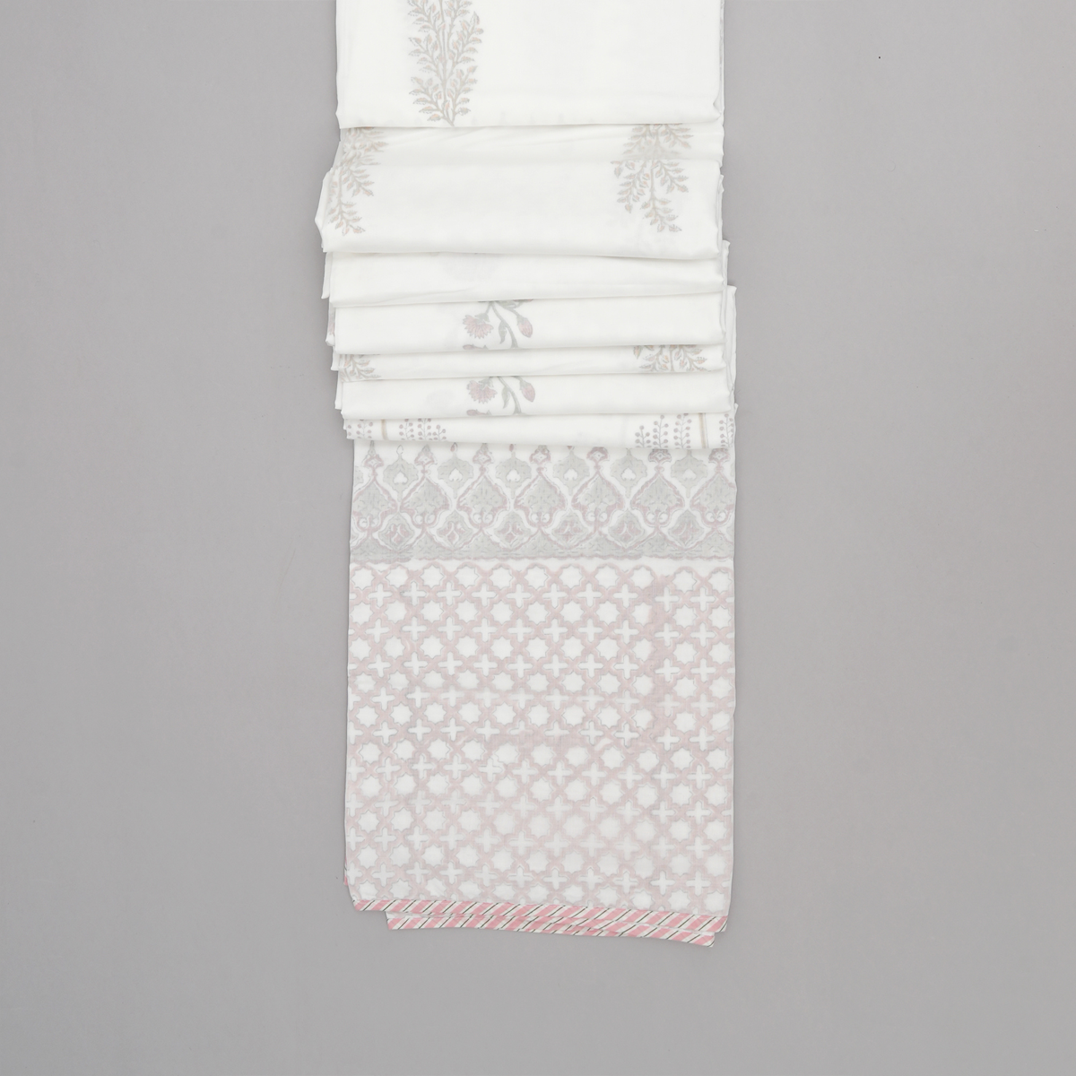 Floral Hues Muslin Dohar (P)