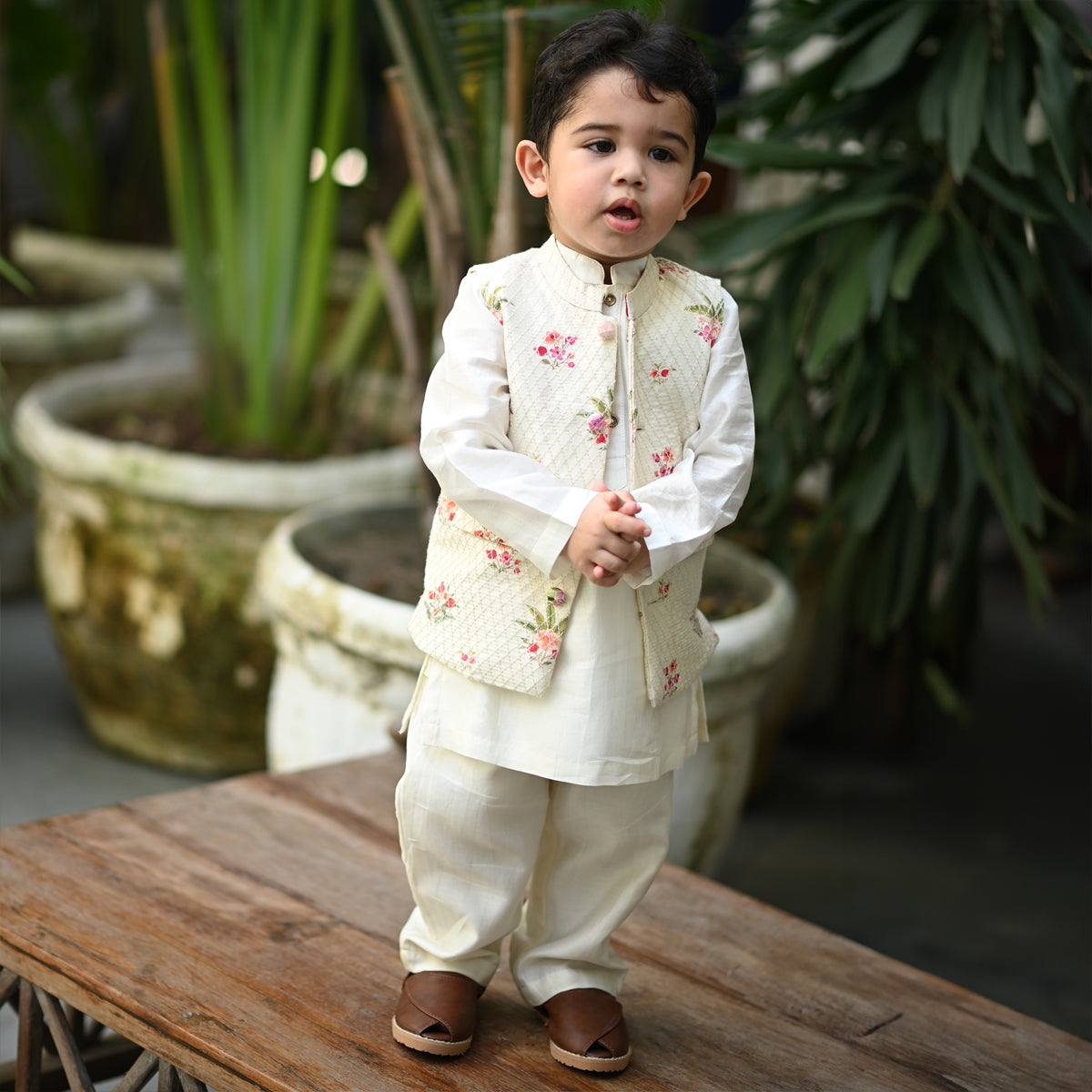 Uday Bandhi Set-White Anaar Bagh