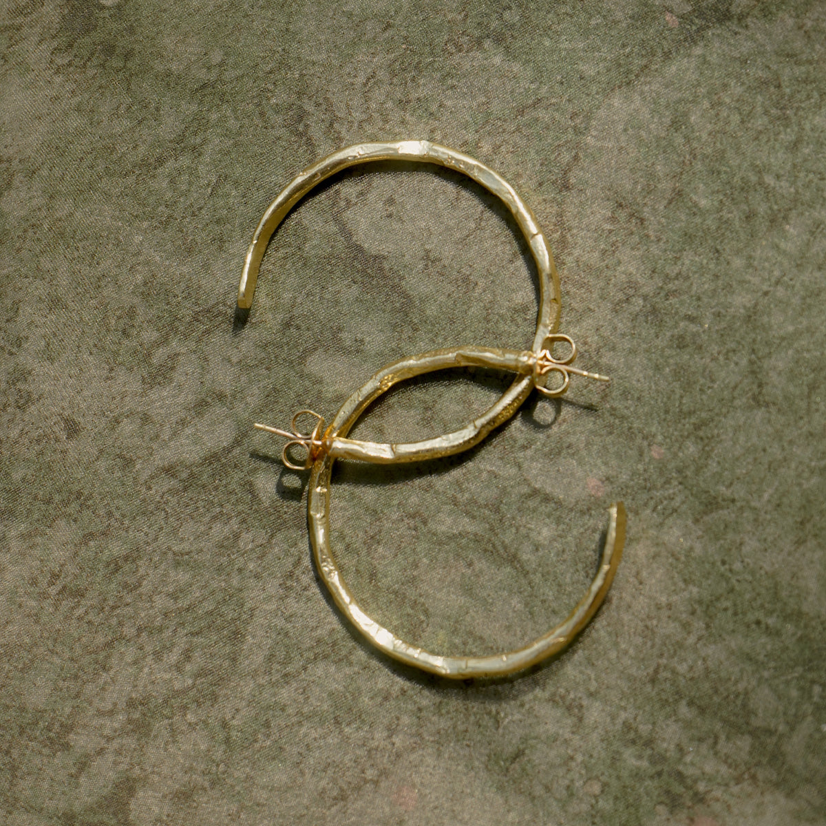 Halo Hoops (Medium) - Brass