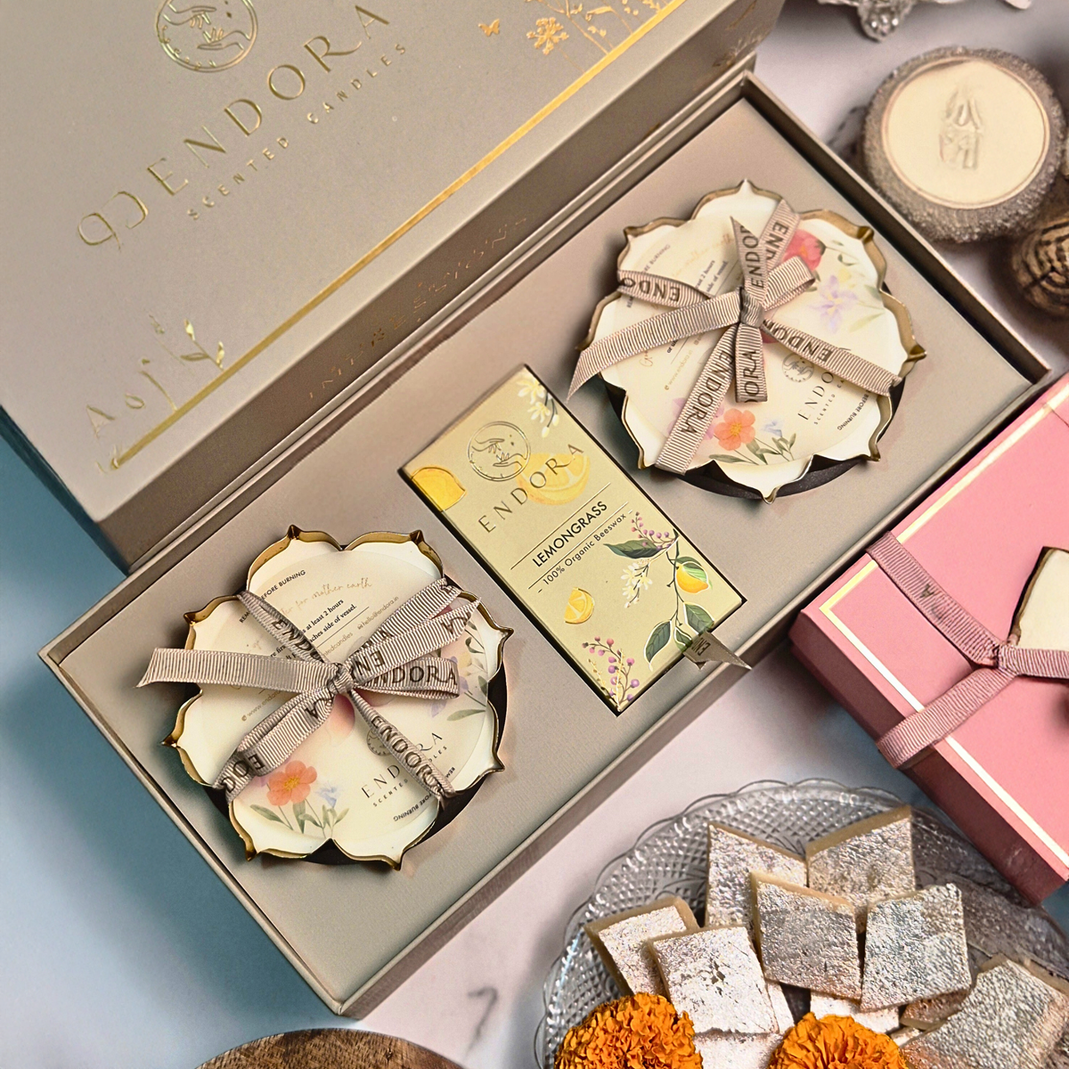 2 Lotus Metal Urli + Wax Tablet