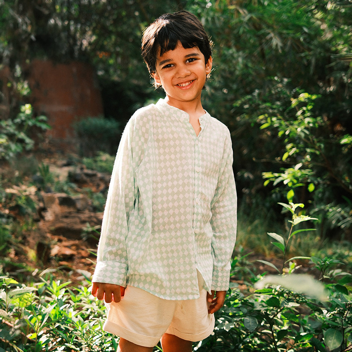 Barefoot Boy Shirt In Sage Green Rhombus