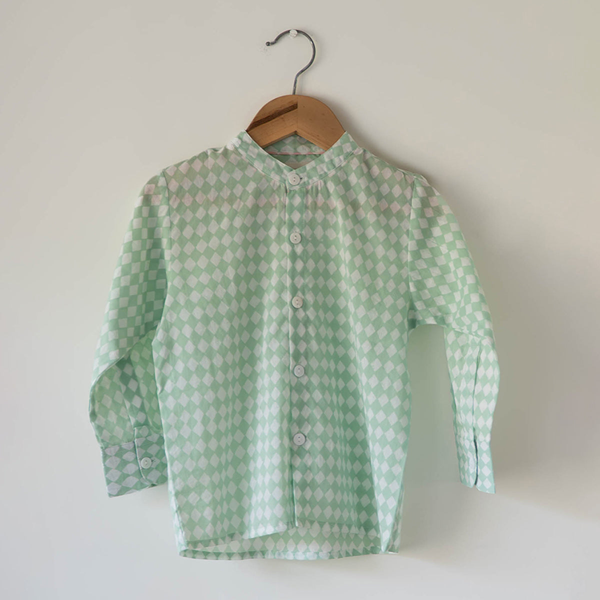 Barefoot Boy Shirt In Sage Green Rhombus