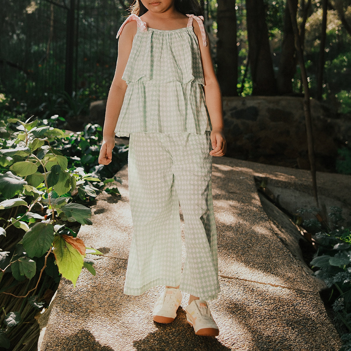 Wander Co-Ord Set In Sage Green Rhombus