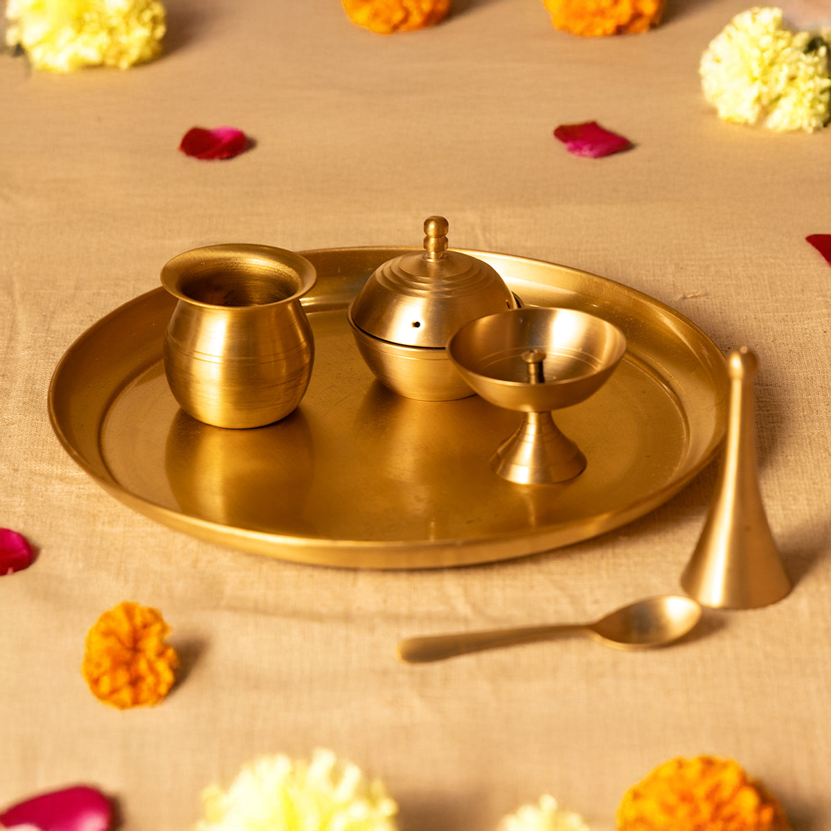 Brass Pooja Thali- Plain- Set Of 7