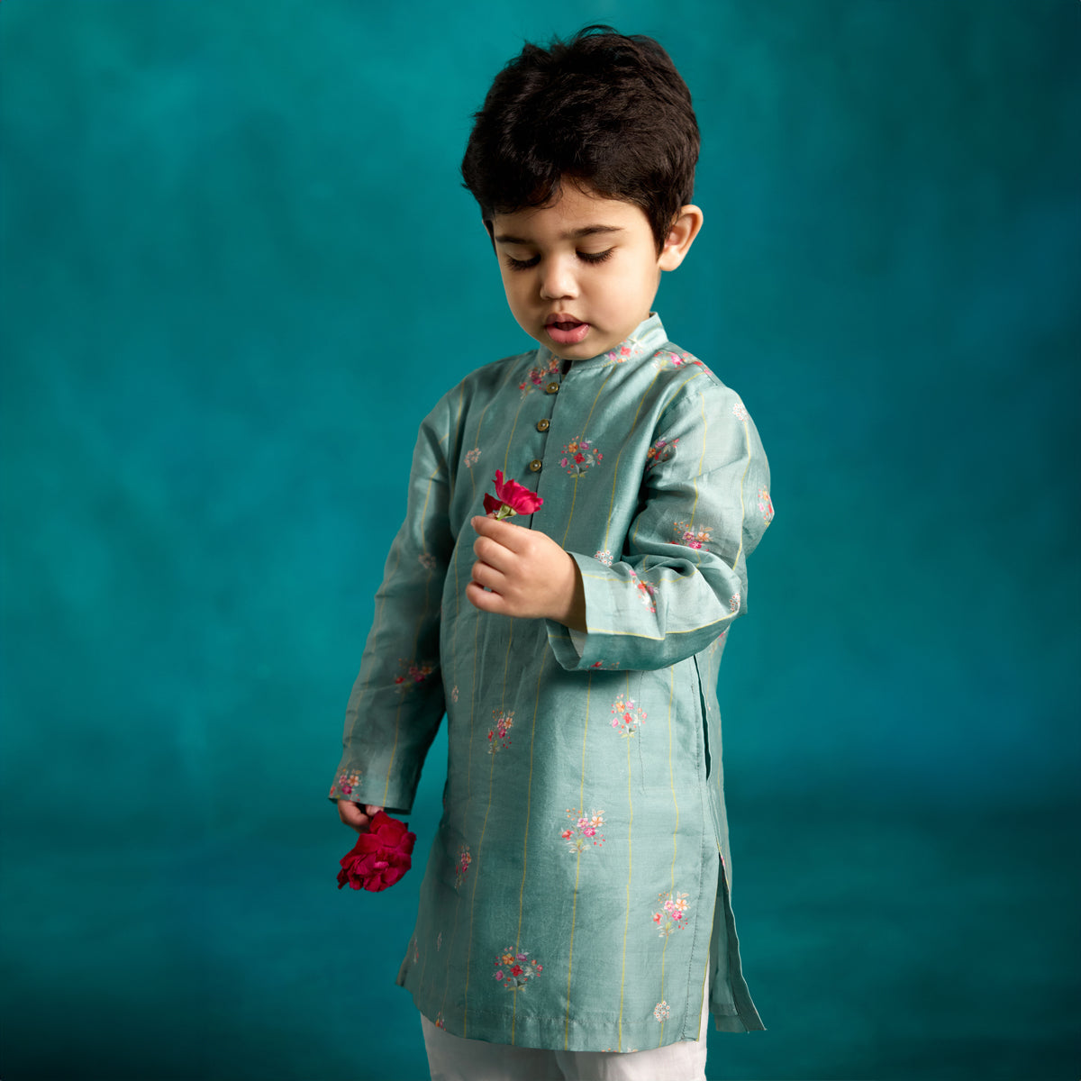 Paan Rekh Chitthi Kurta Set