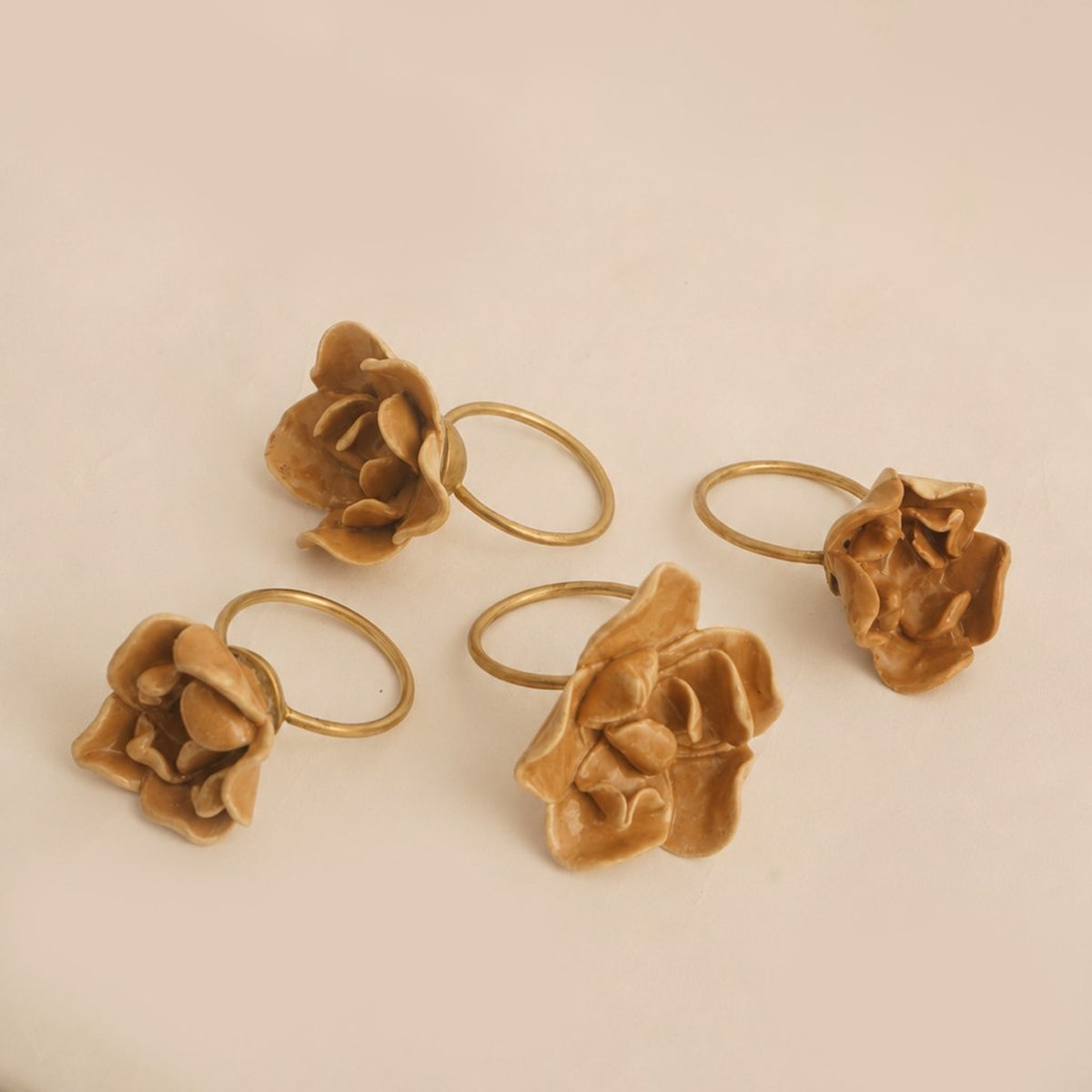 Petal Napkin Ring (Set of 4) - Brown