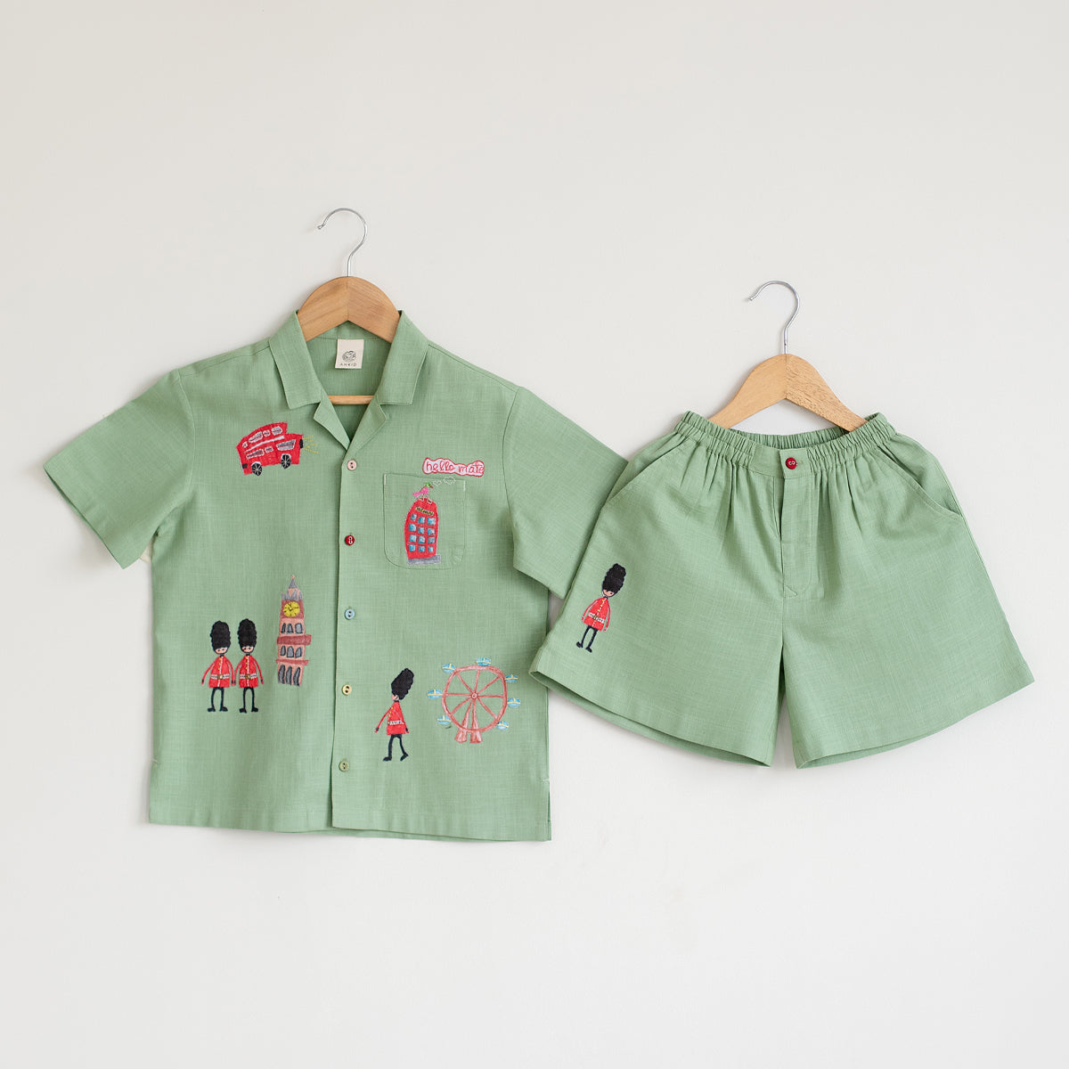 London Guard Applique Shorts | Mint