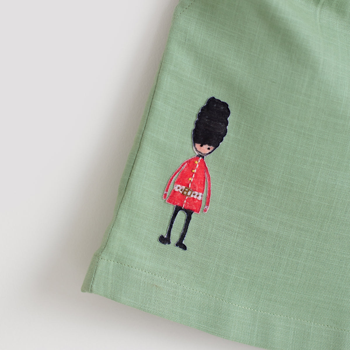 London Guard Applique Shorts | Mint