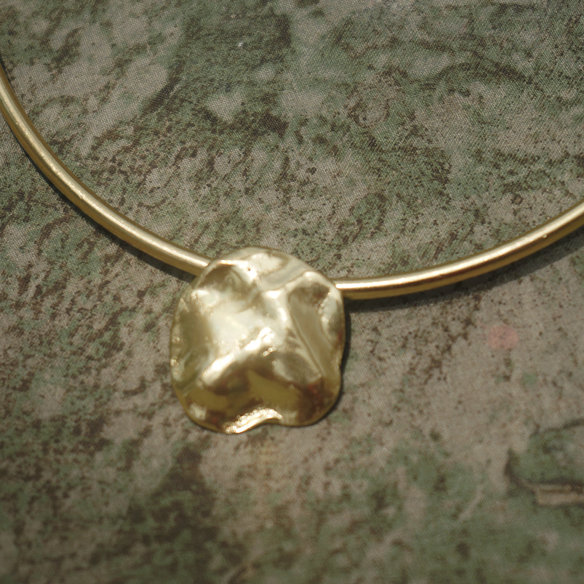 Drops Choker - Brass