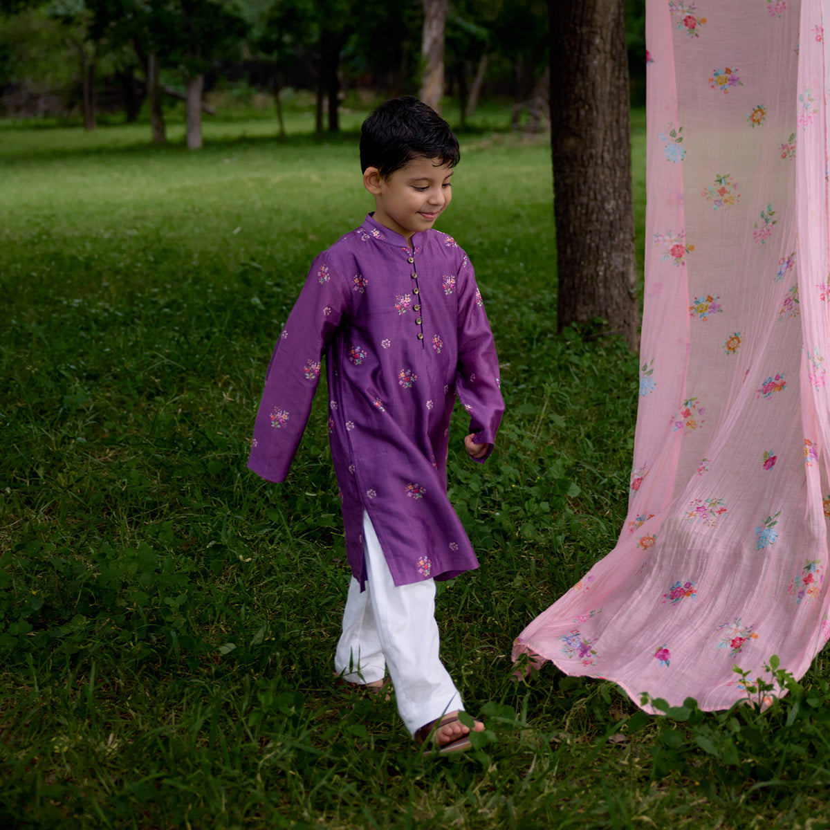 Jaamun Rekh Chitthi Kurta Set