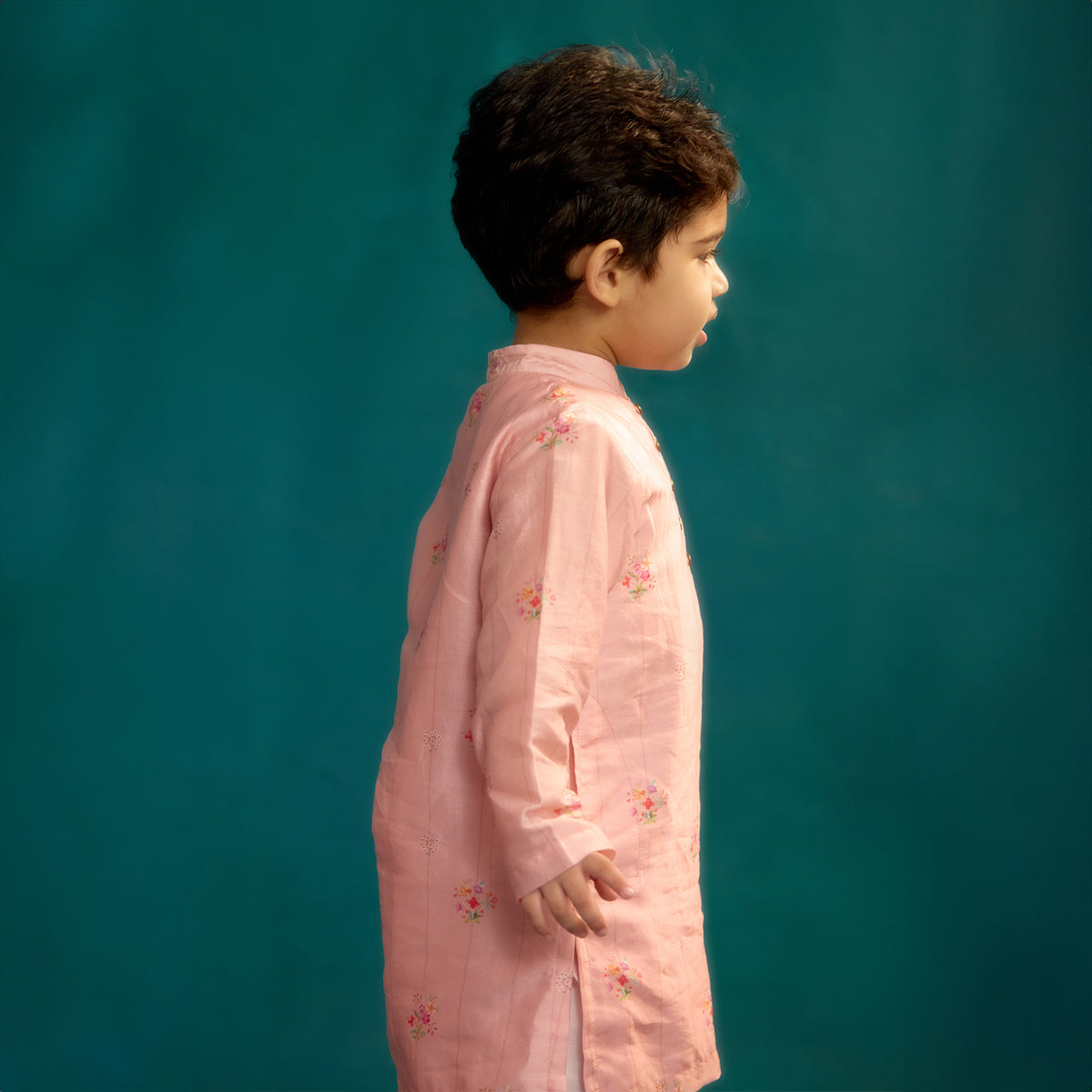 Seher Rekh Chitthi Kurta Set