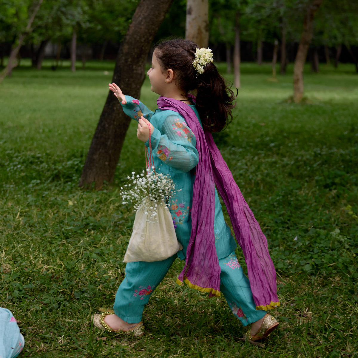 Paan Chitthi Kurta Set