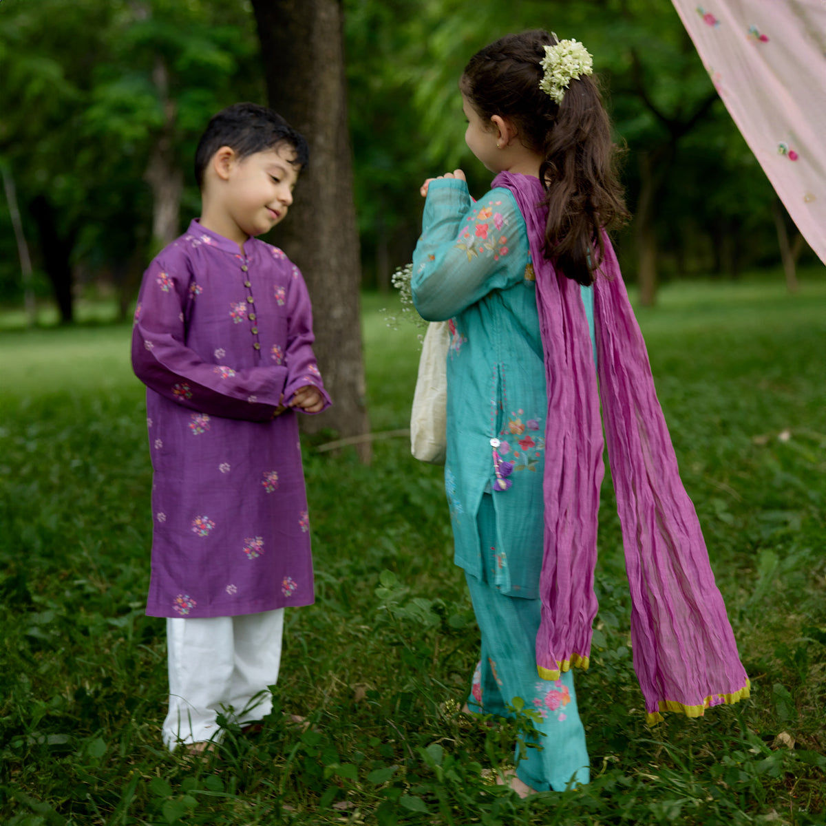 Paan Chitthi Kurta Set