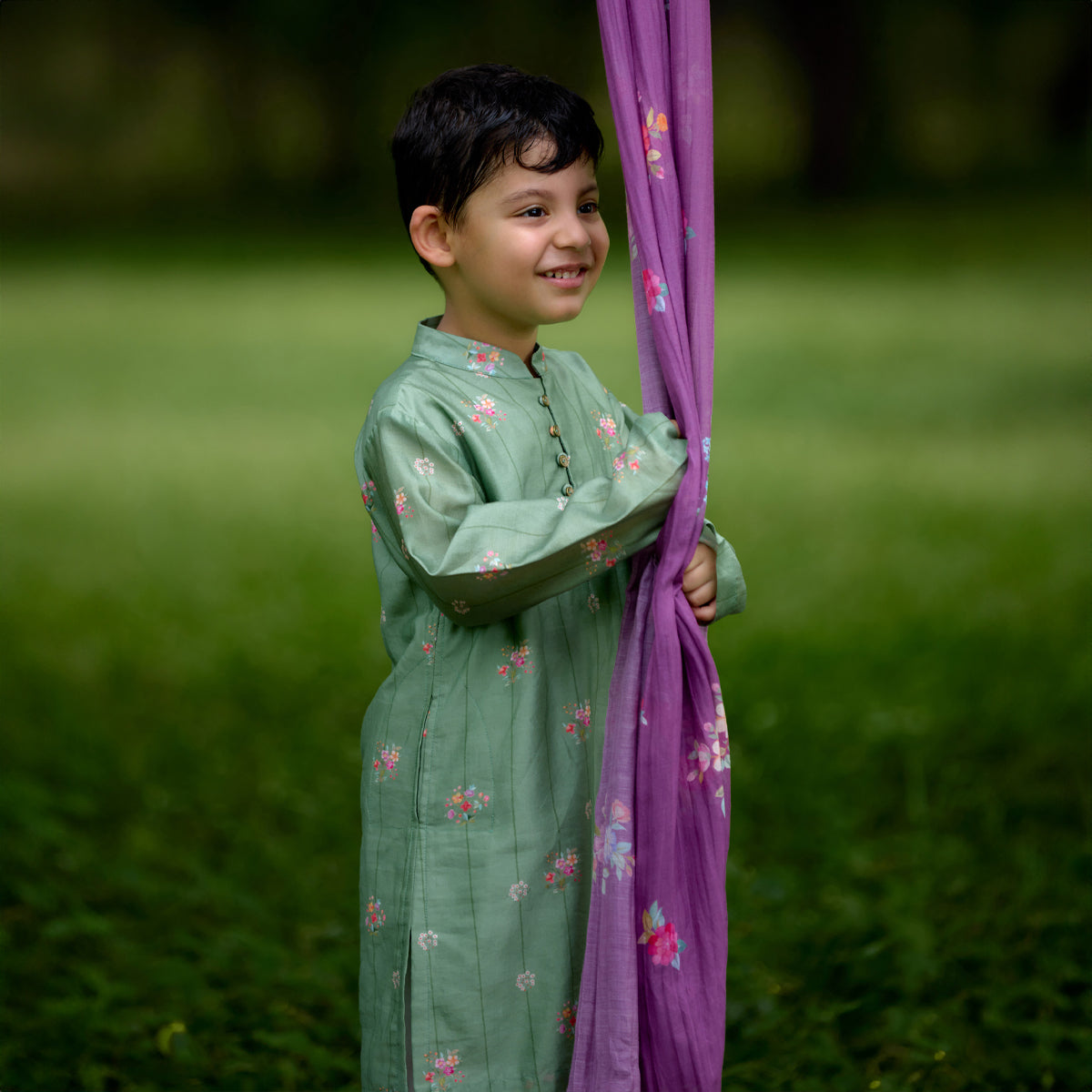 Tulsi Rekh Chitthi Kurta Set