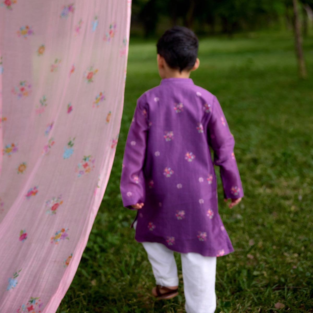 Jaamun Rekh Chitthi Kurta Set