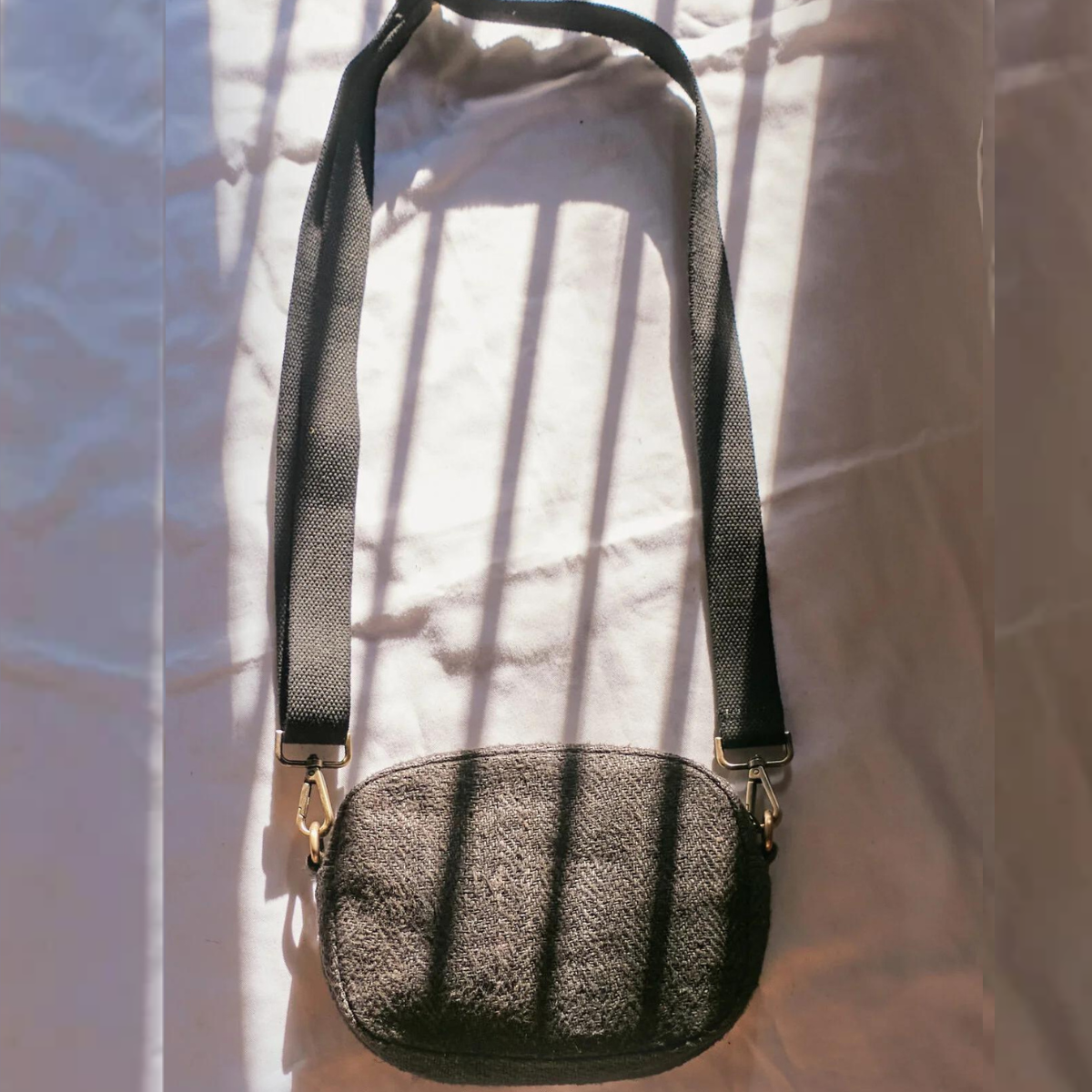 Hemp Sling Bag - Tannin Black