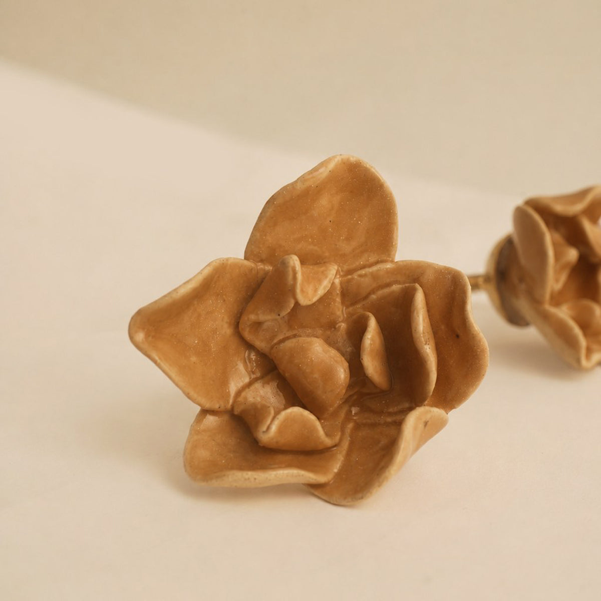 Petal Napkin Ring (Set of 4) - Brown