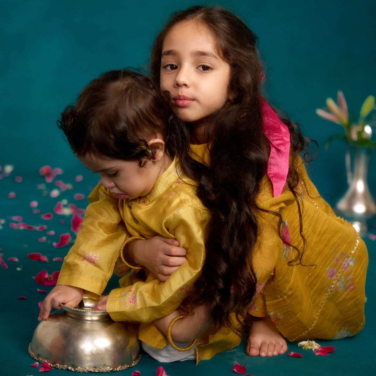 Neembu Rekh Chitthi Kurta Set