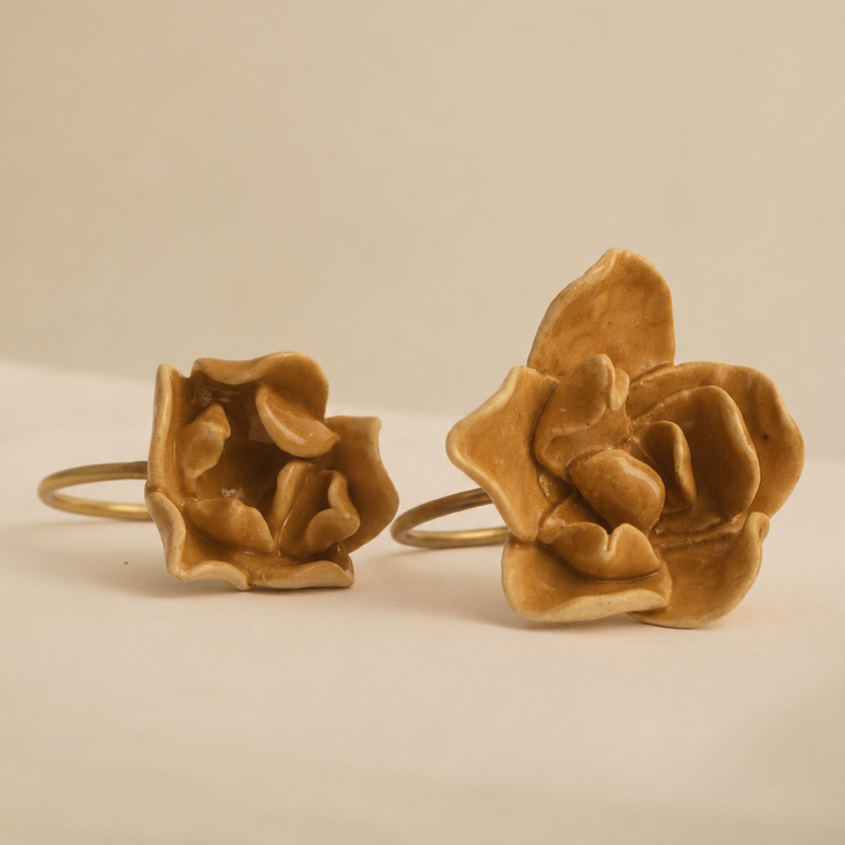 Petal Napkin Ring (Set of 4) - Brown