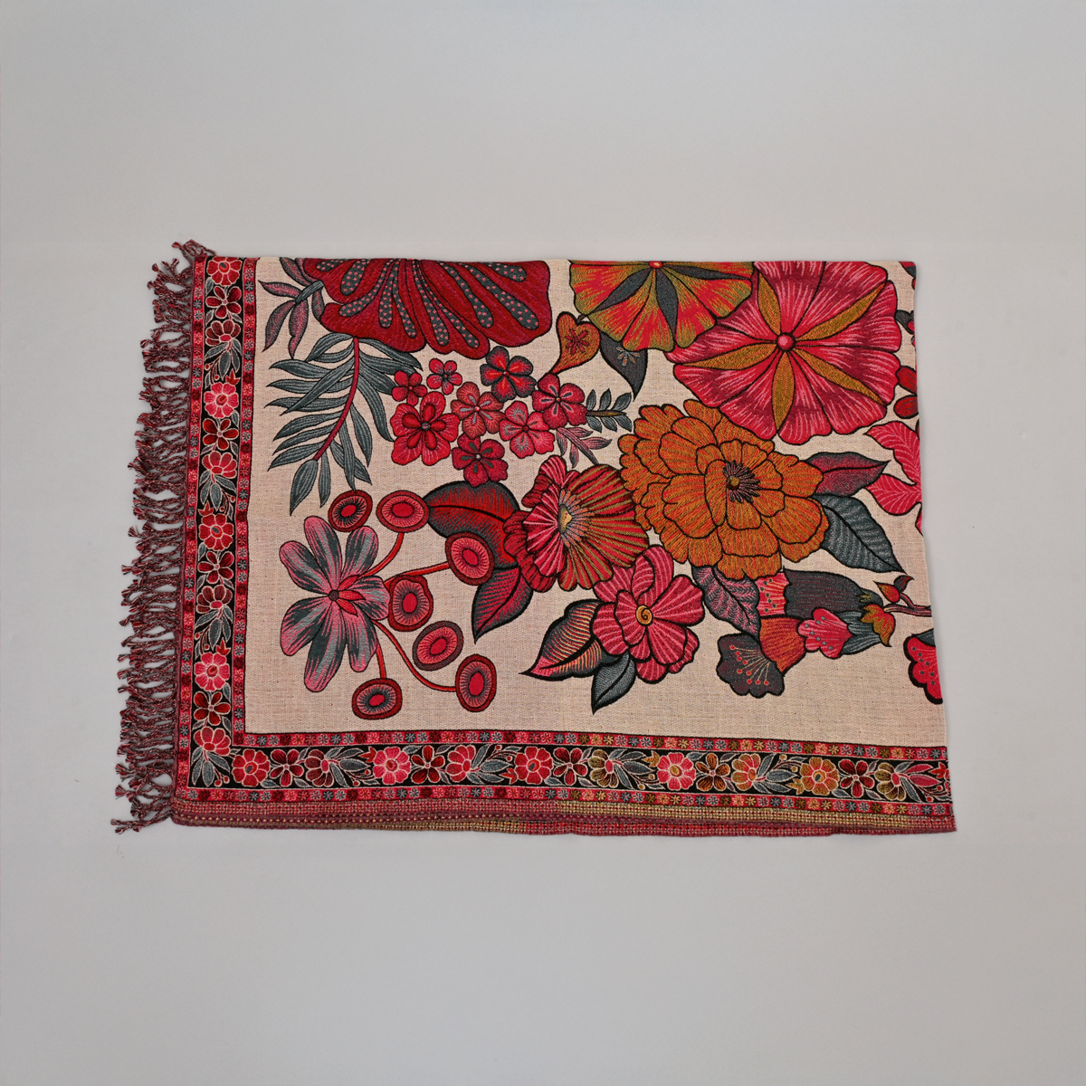 The Scarlet Garden Throw-4