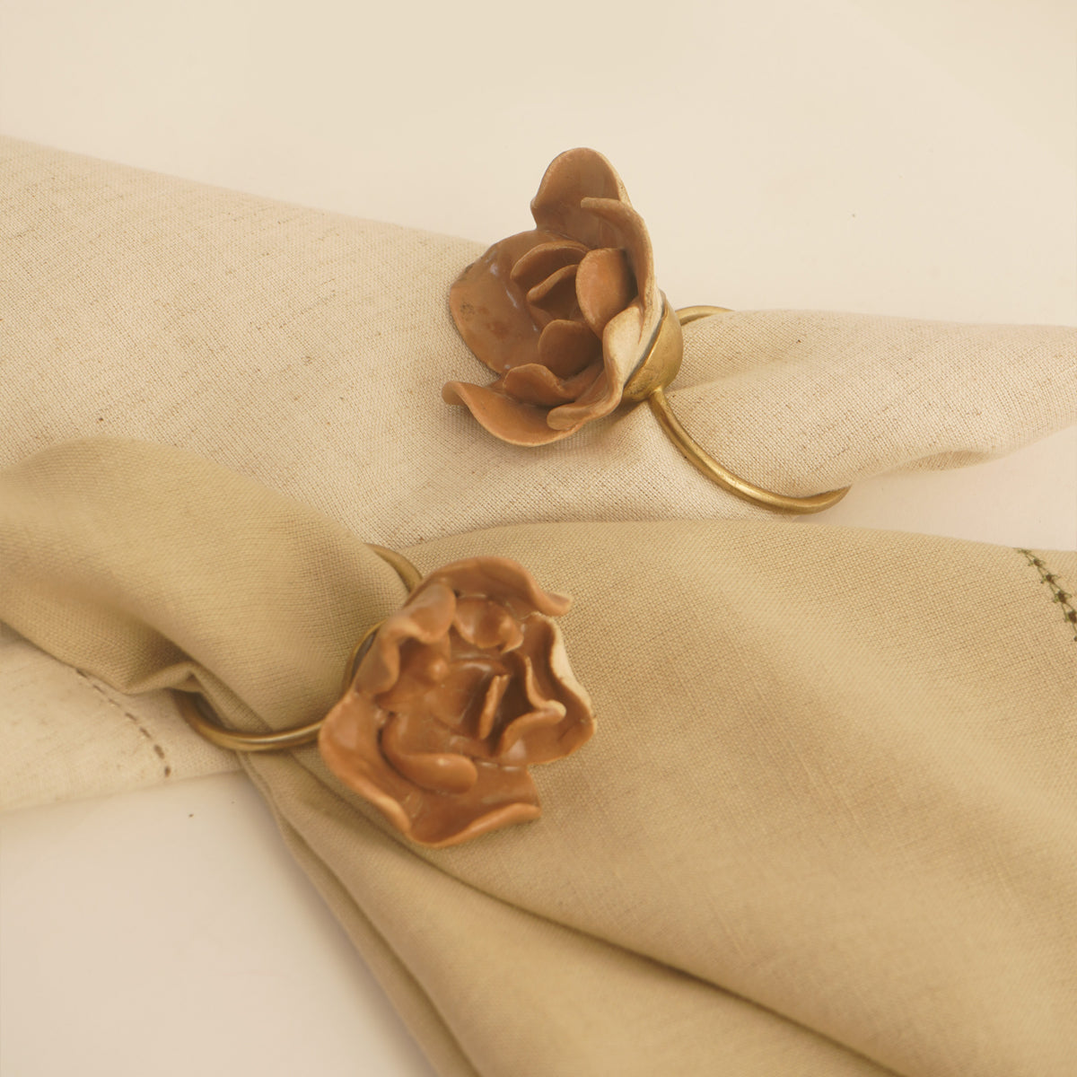 Petal Napkin Ring (Set of 4) - Brown