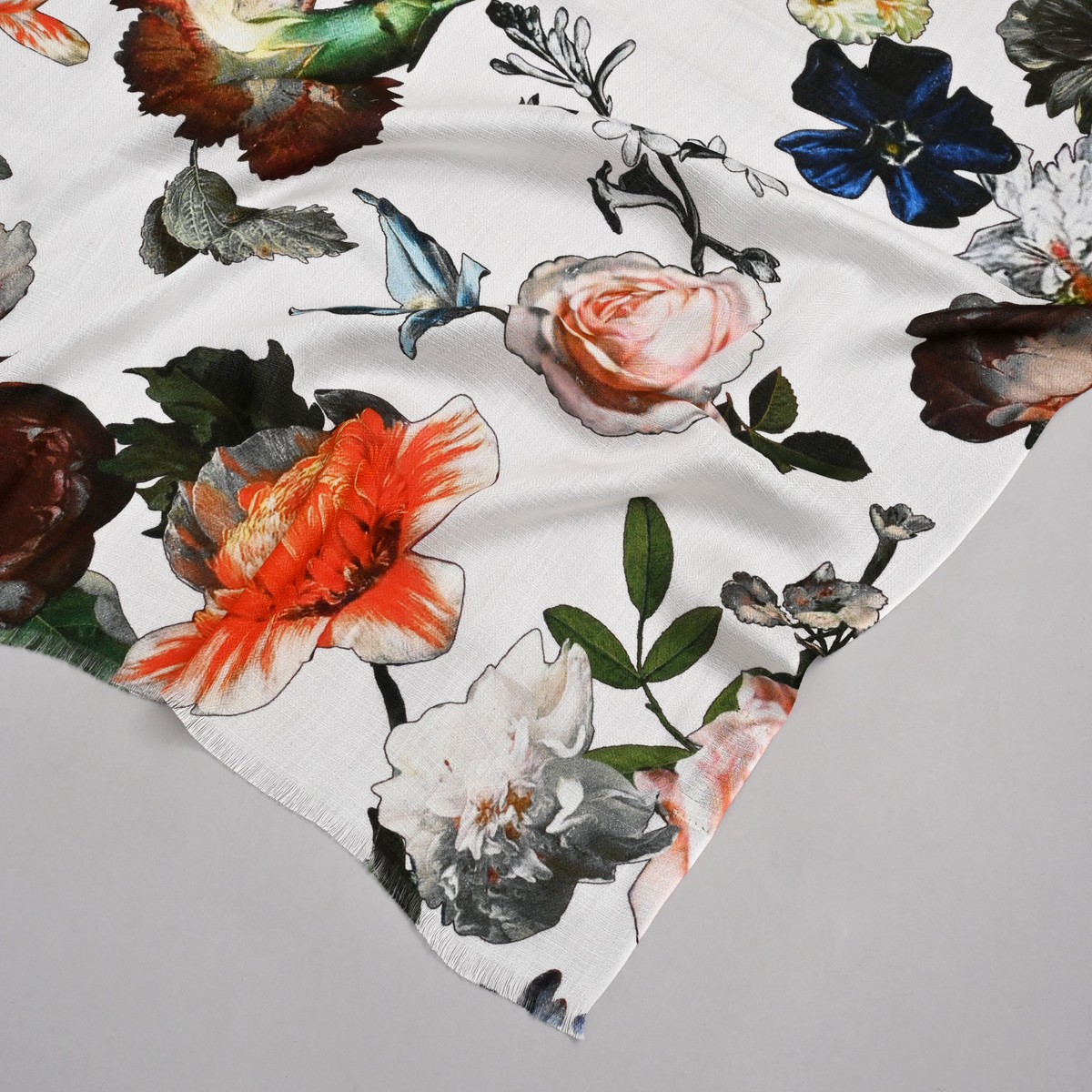 Botanic Reverie Bamboo Modal Stole