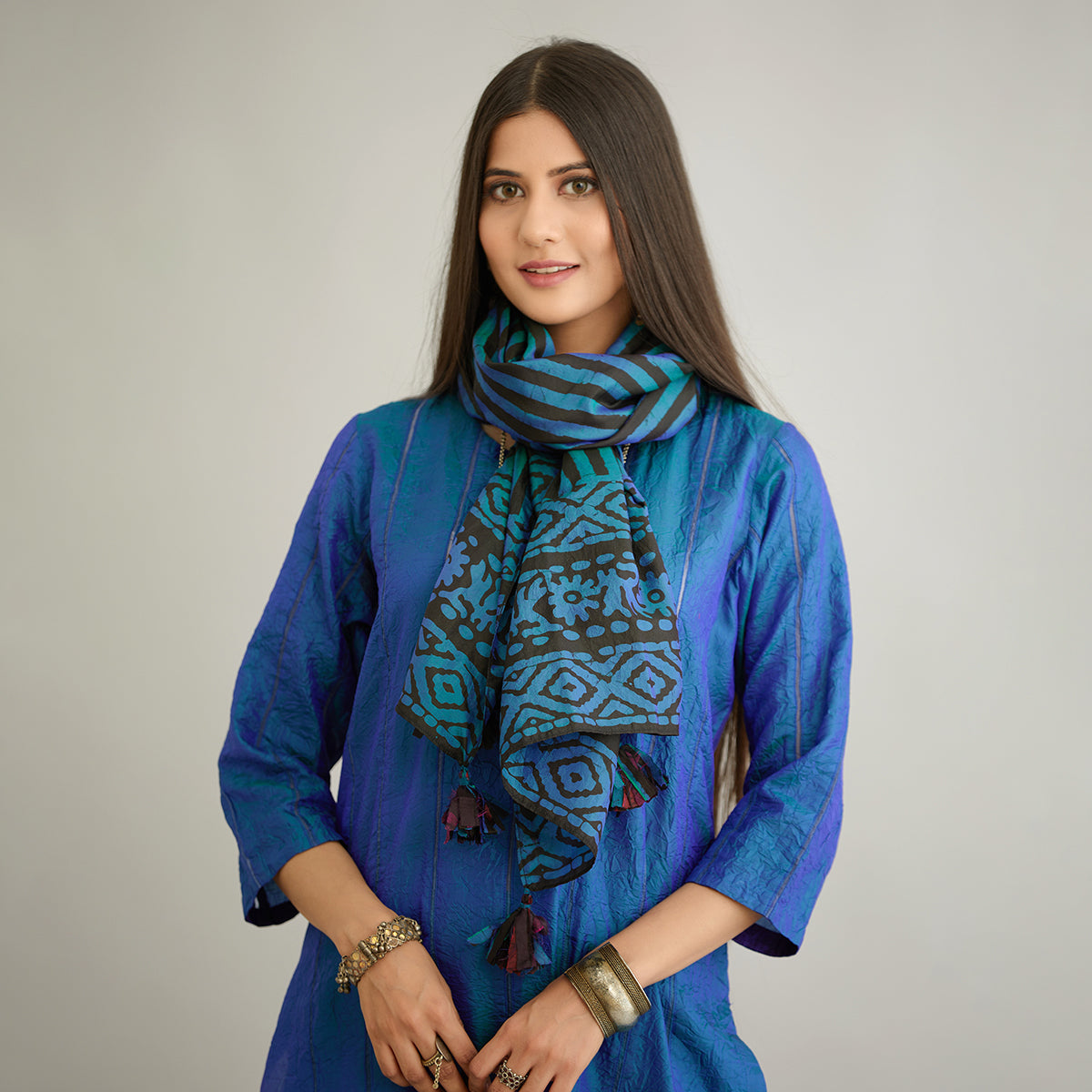 Aloka-Teal Blue Straight Silk Kurta & Pants