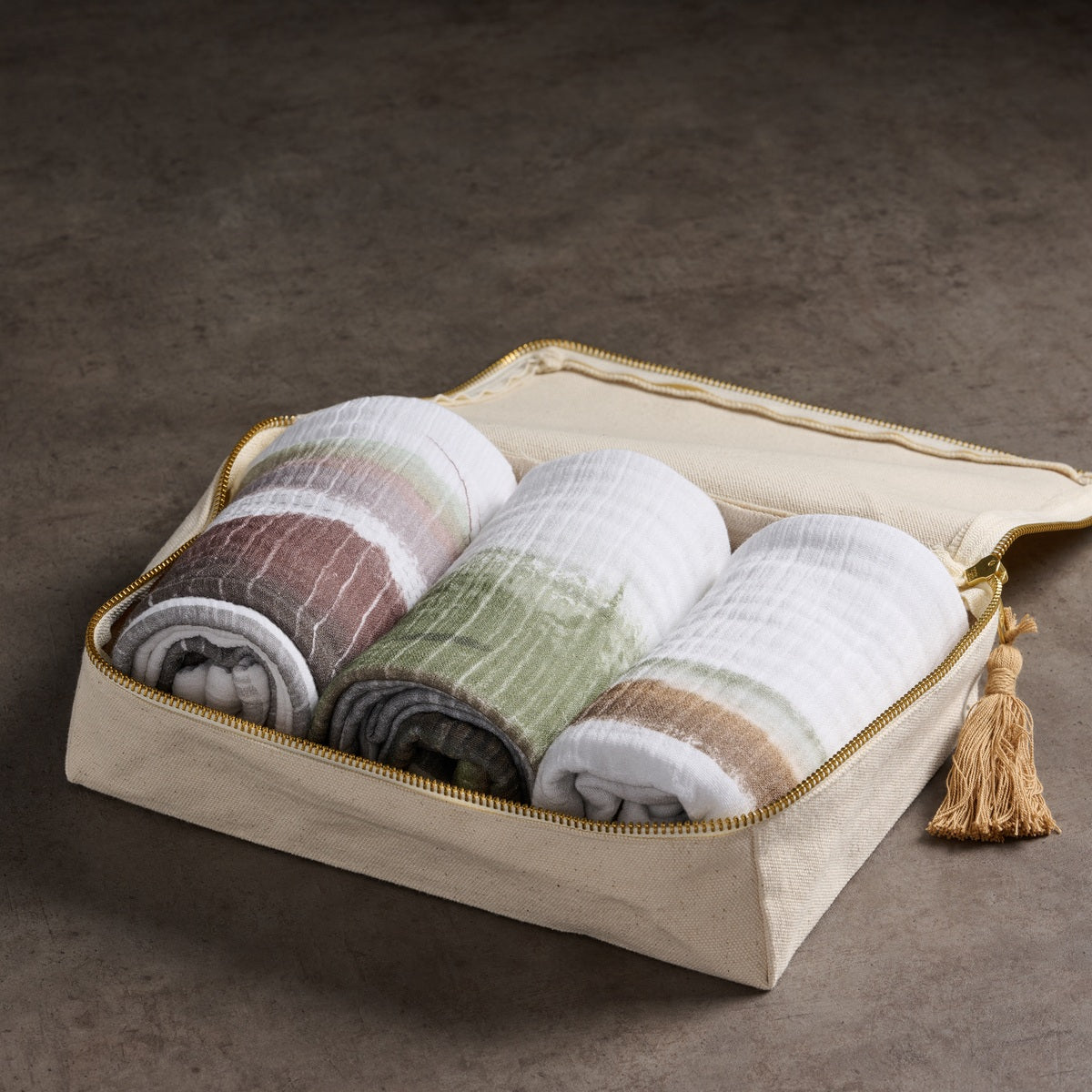 Maji- Set of 3 Hand Towels-Gmaji-Canvas Box