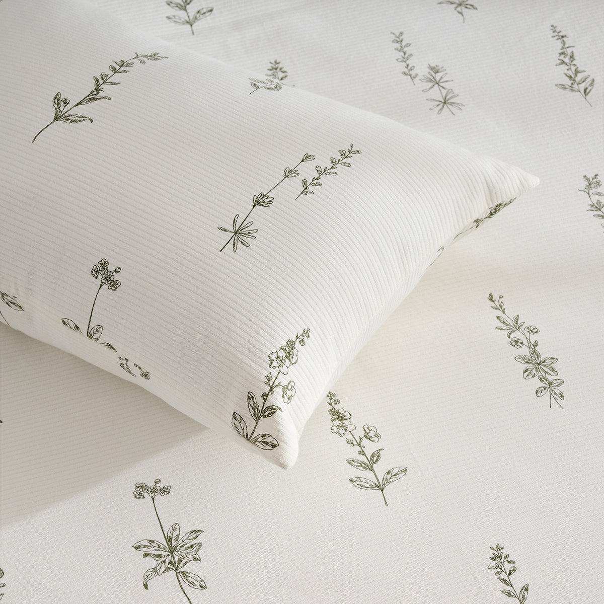 Wildflower | Cotton | Cord Rib | Bed Cover