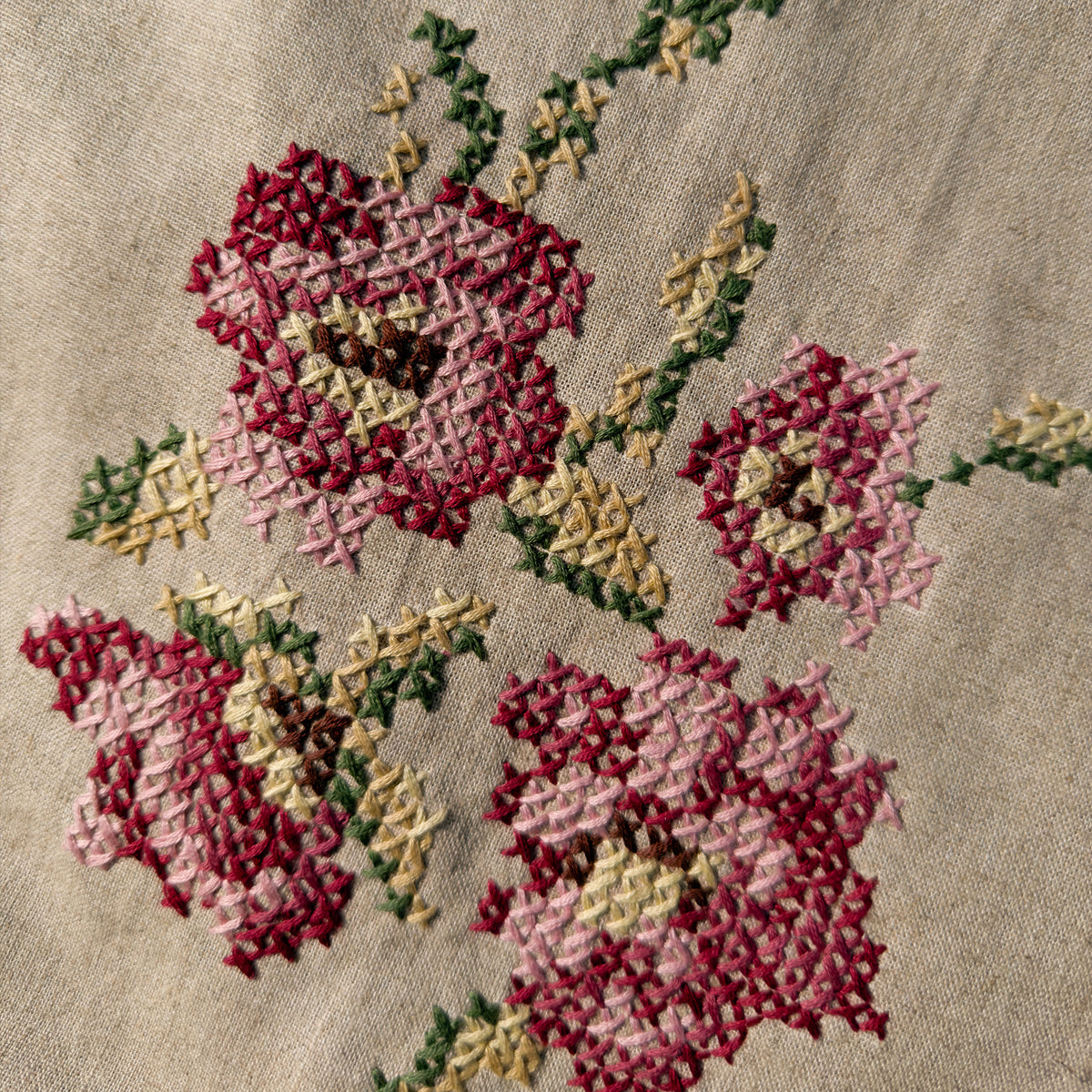 Sonnet Tie Overlay