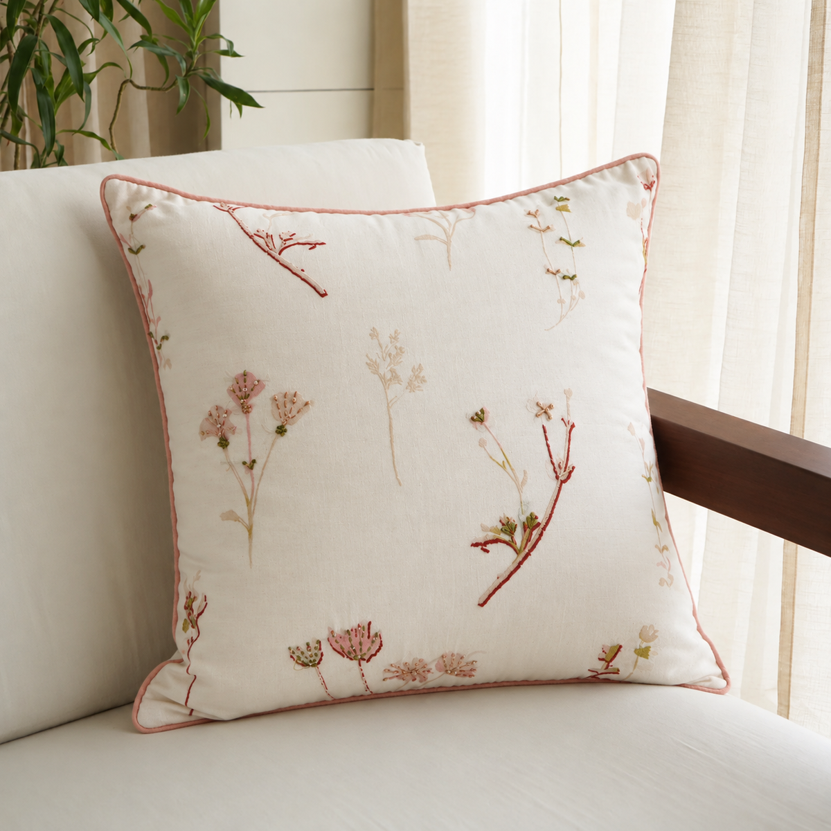 Gleam Cushion - Ivory