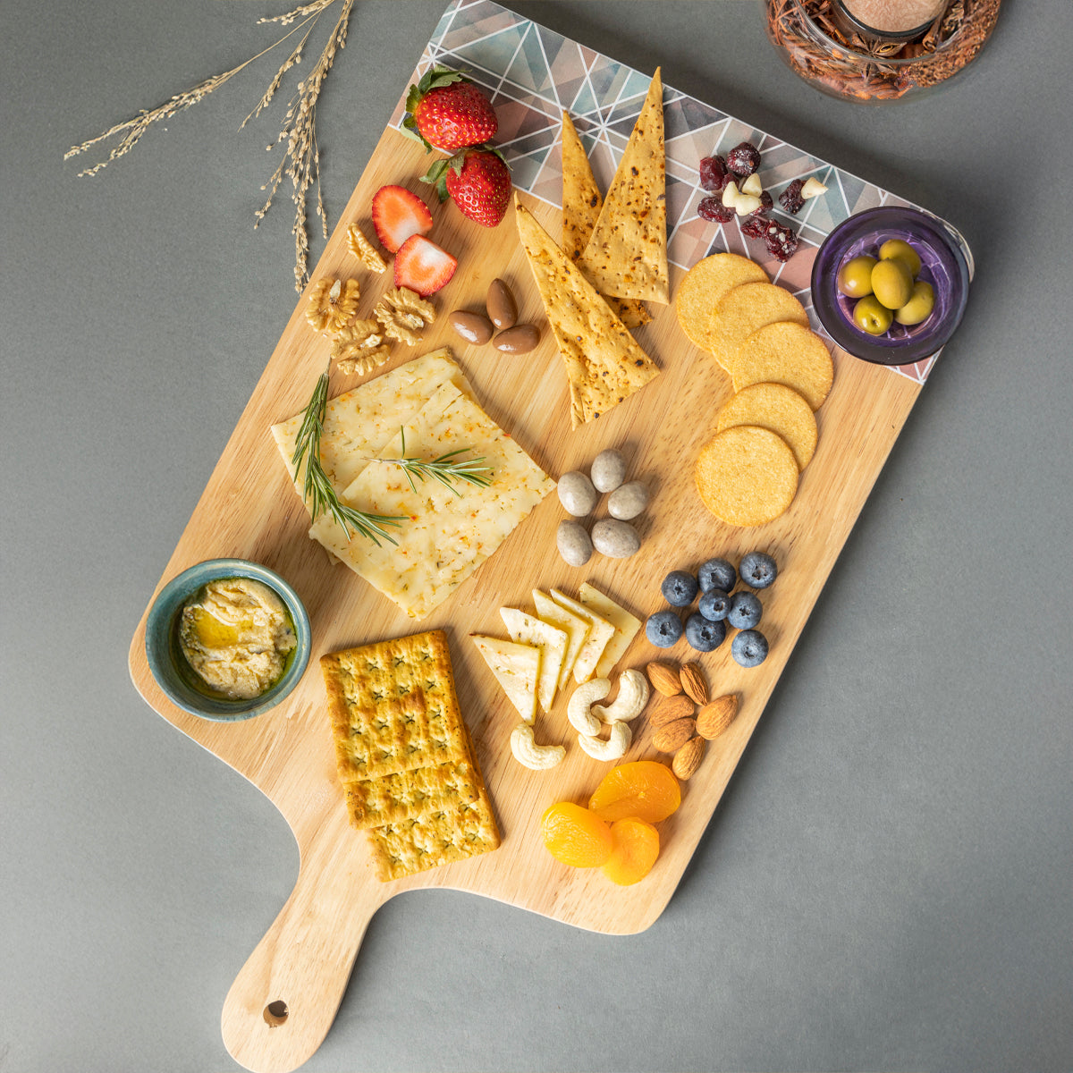Natural Rubber Wood Cheeseboard