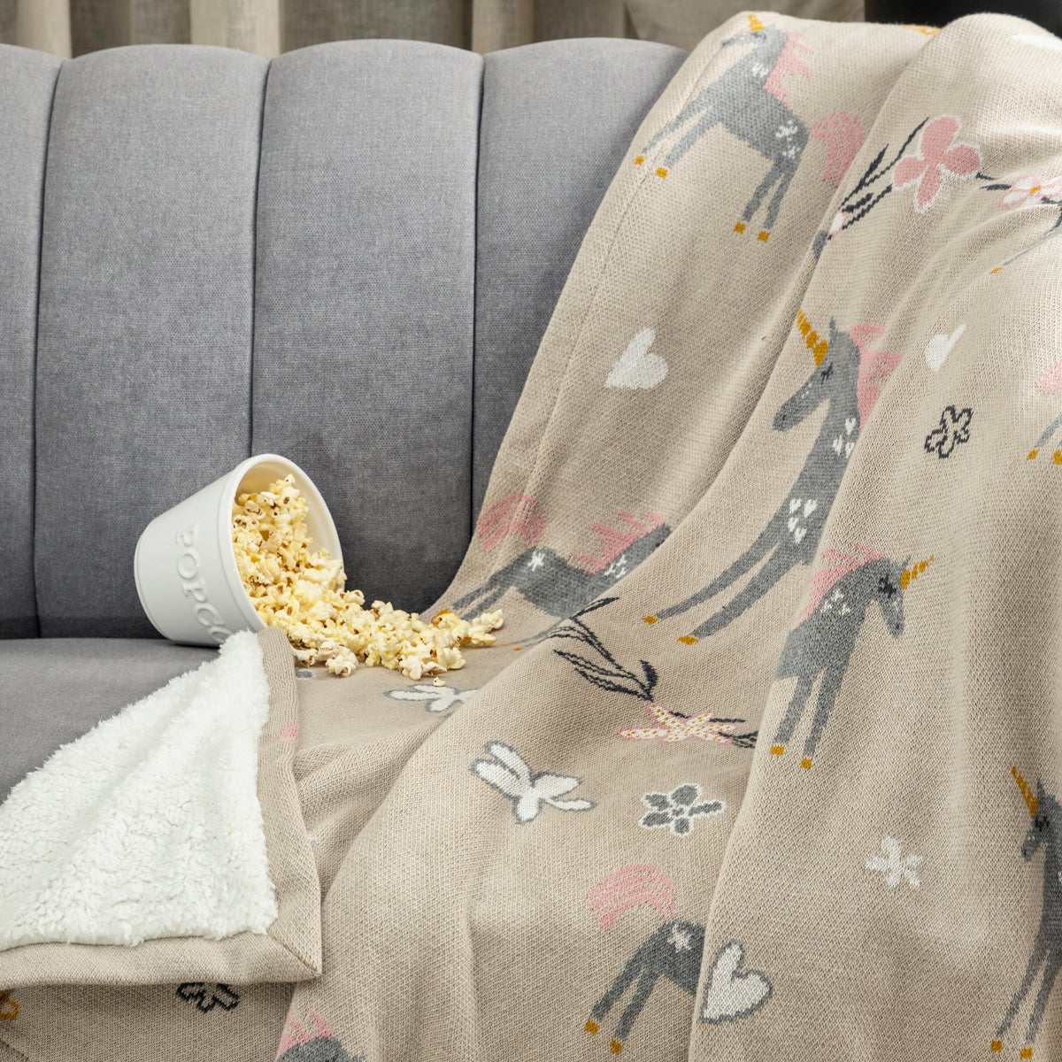 Cotton Knitted Unicorn Design Blanket With Sherpa For Kids