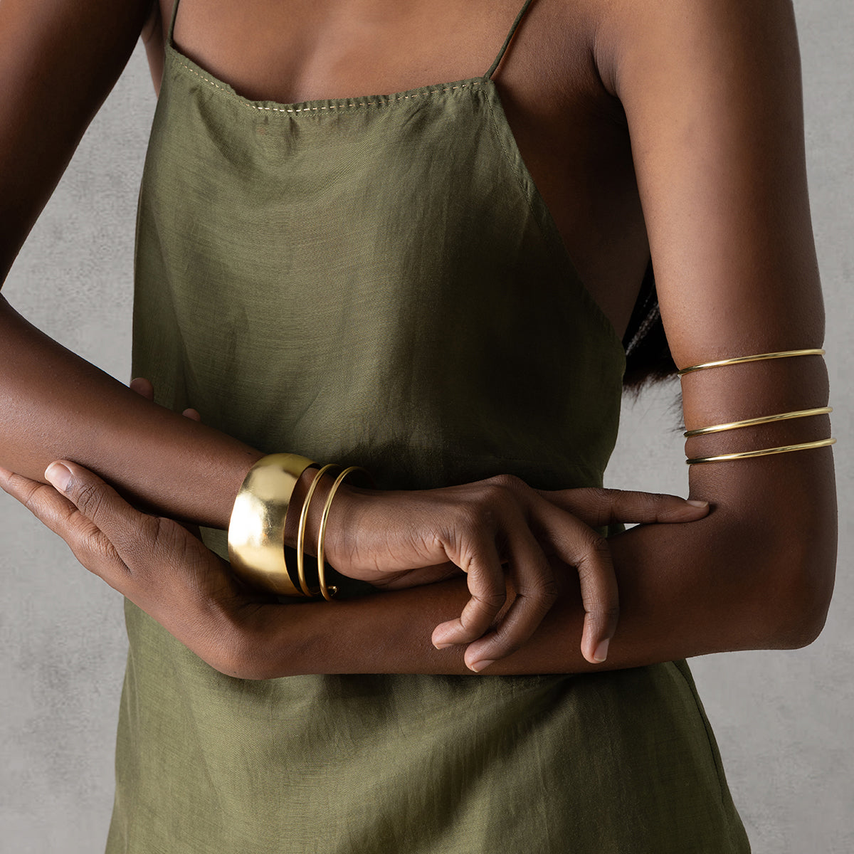 Halo Cuff - Antique Gold