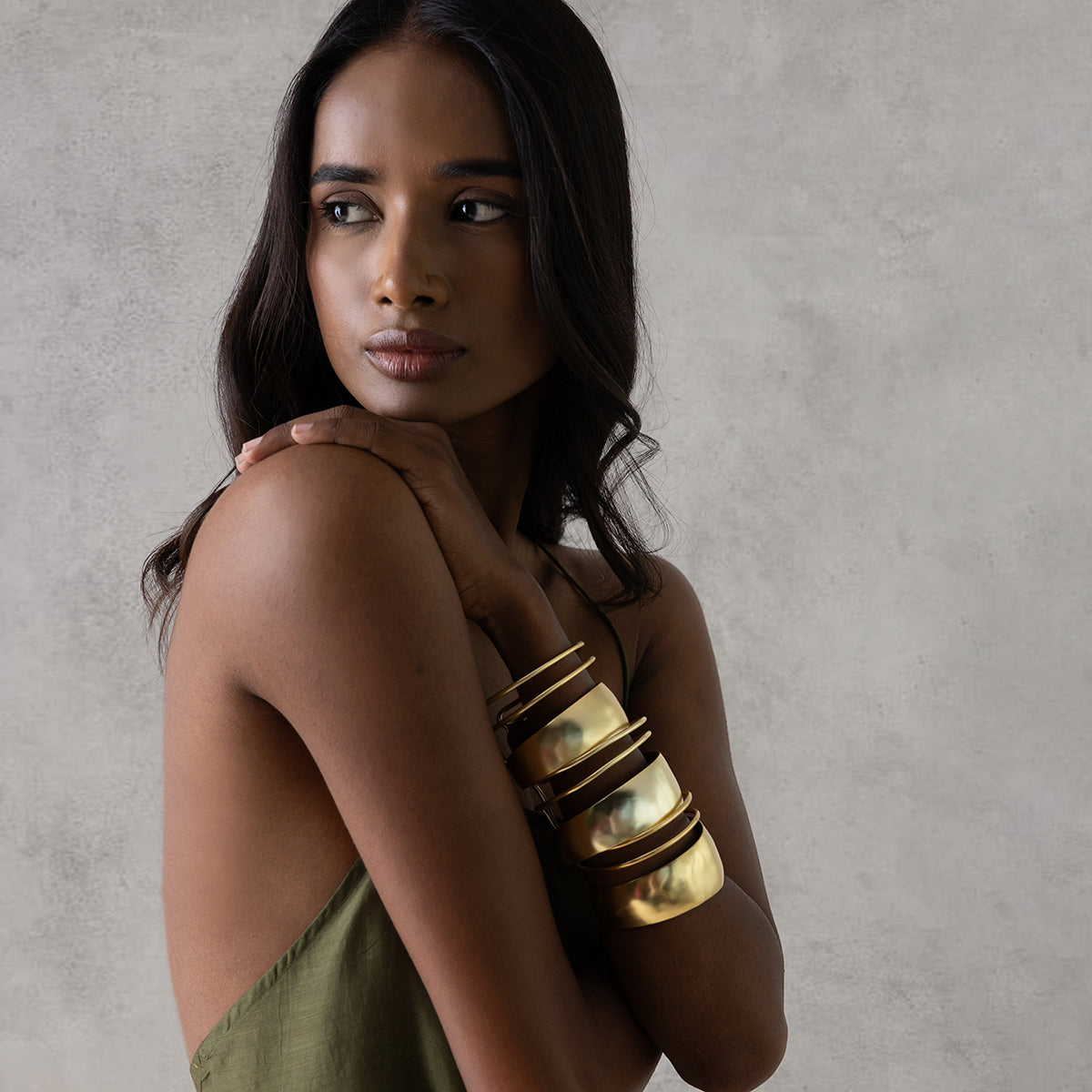 Halo Cuff - Antique Gold