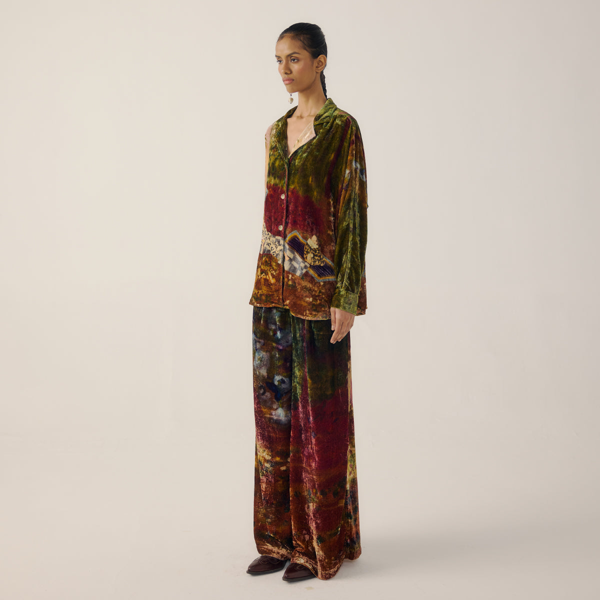 Lakesize Zoomed In Lounge Pants