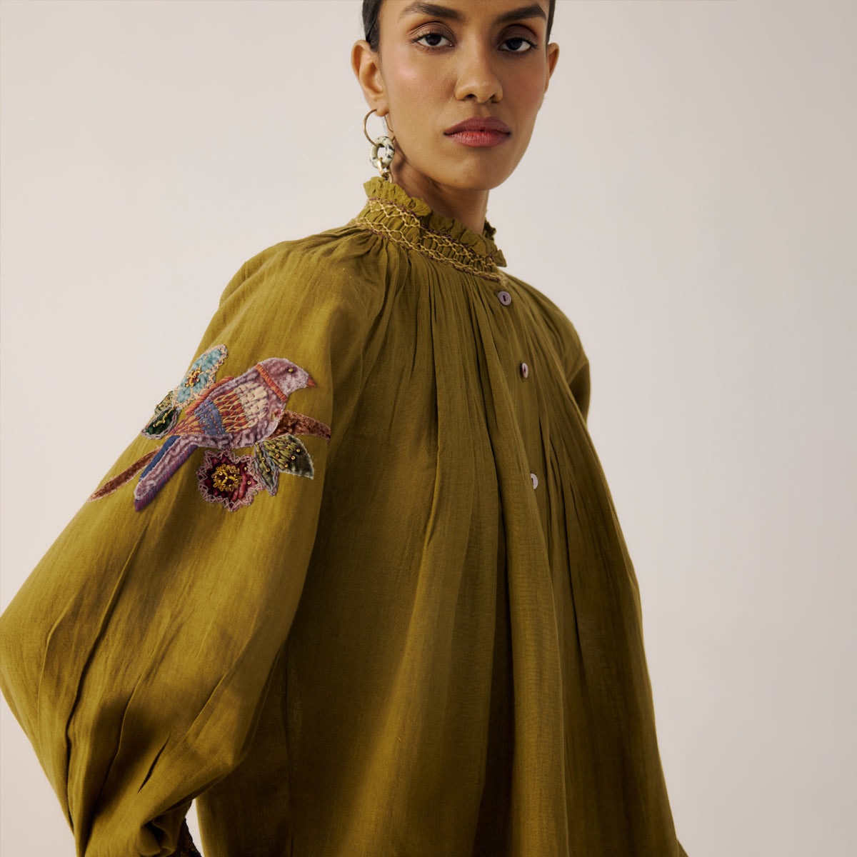 Parrot Emb. Farmer Top