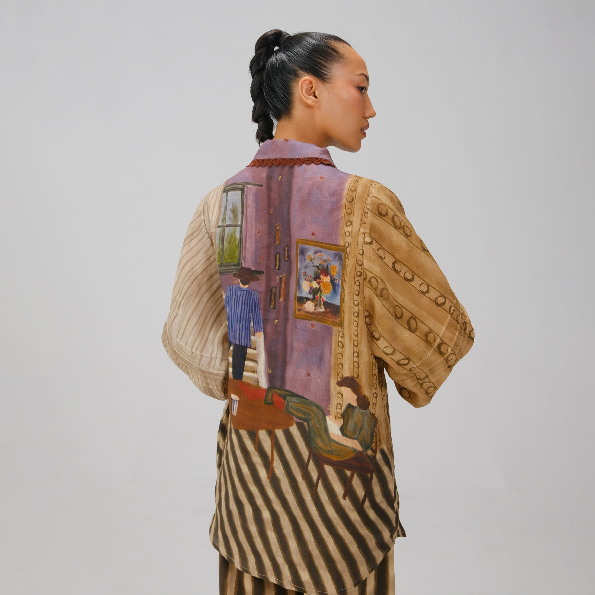 Living Room Moira Shirt