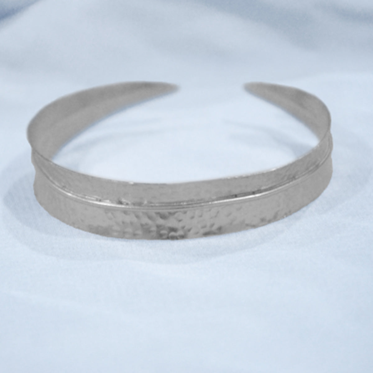 Dira Bangle | Silver