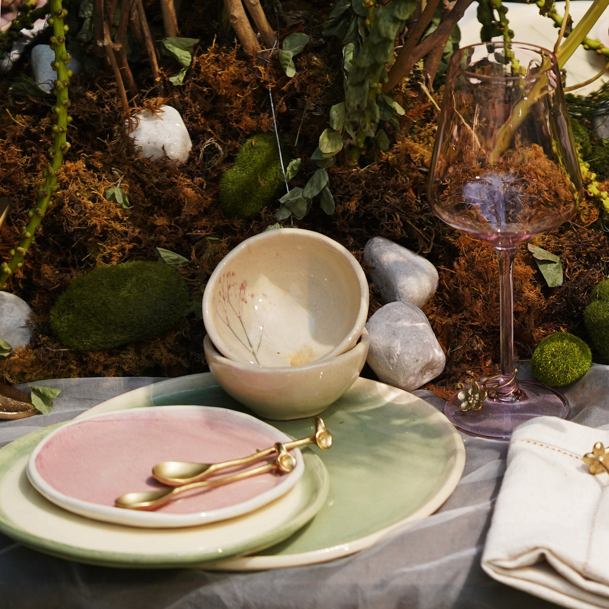 Meadow Plate - Green & Ivory