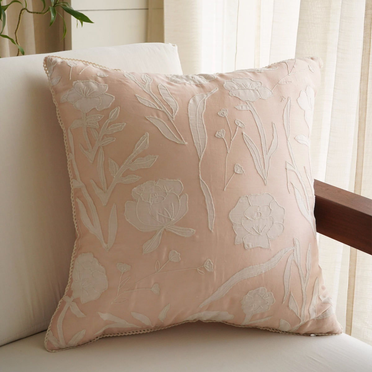 Fern cushion - Pink & Ivory