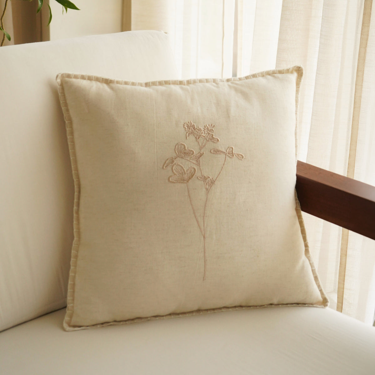 Bloom Cushion - Natural