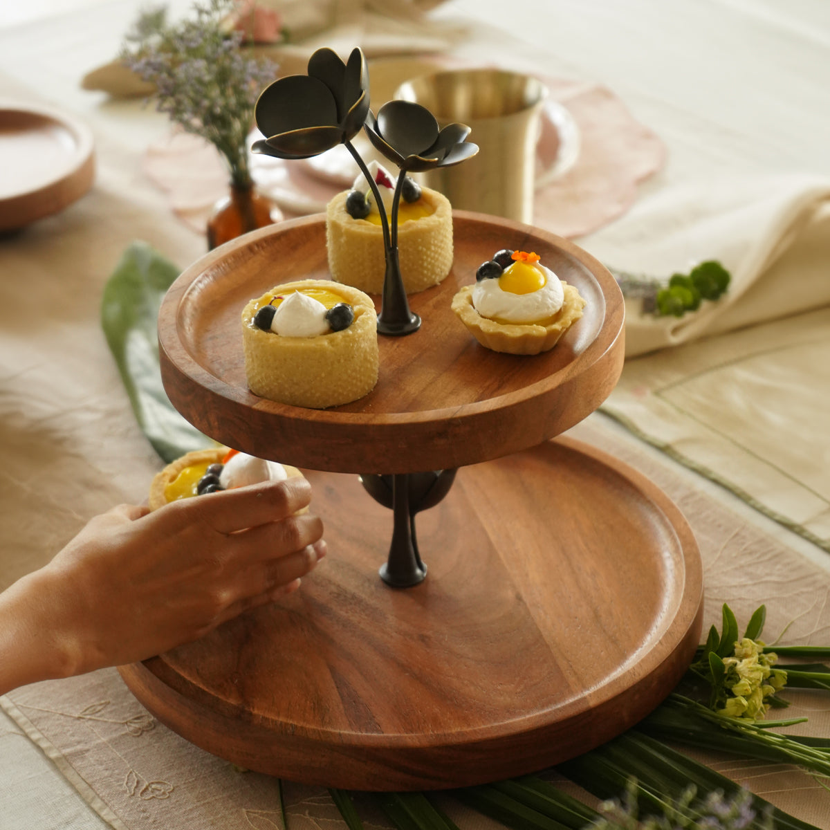 Bloom Cake Stand - Natural