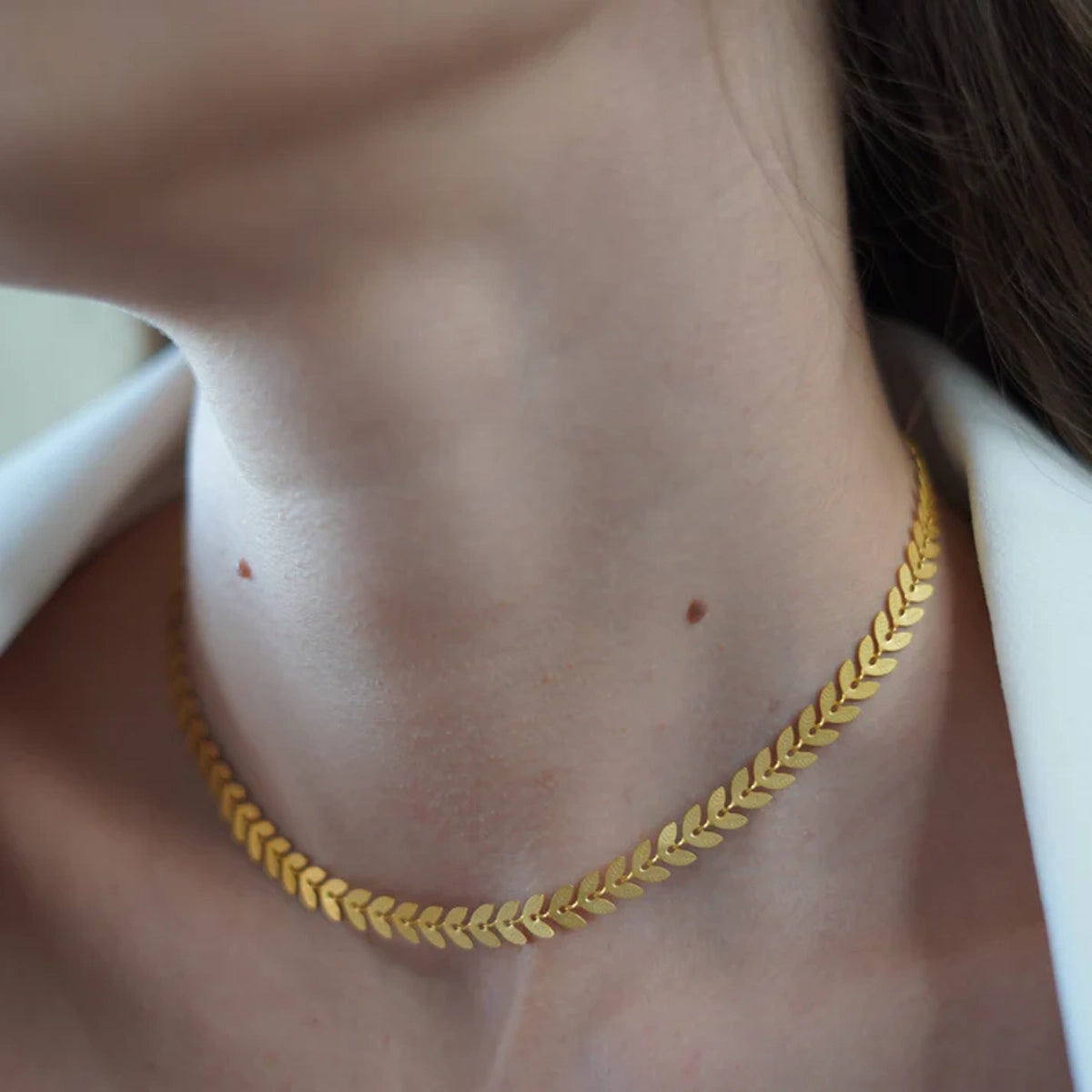 Delicate Wreathe Chain - Adjustable