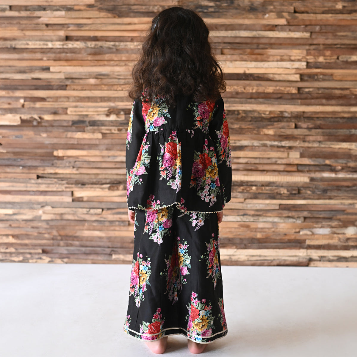 Gulneet Sharara Set - Black Phool Angan